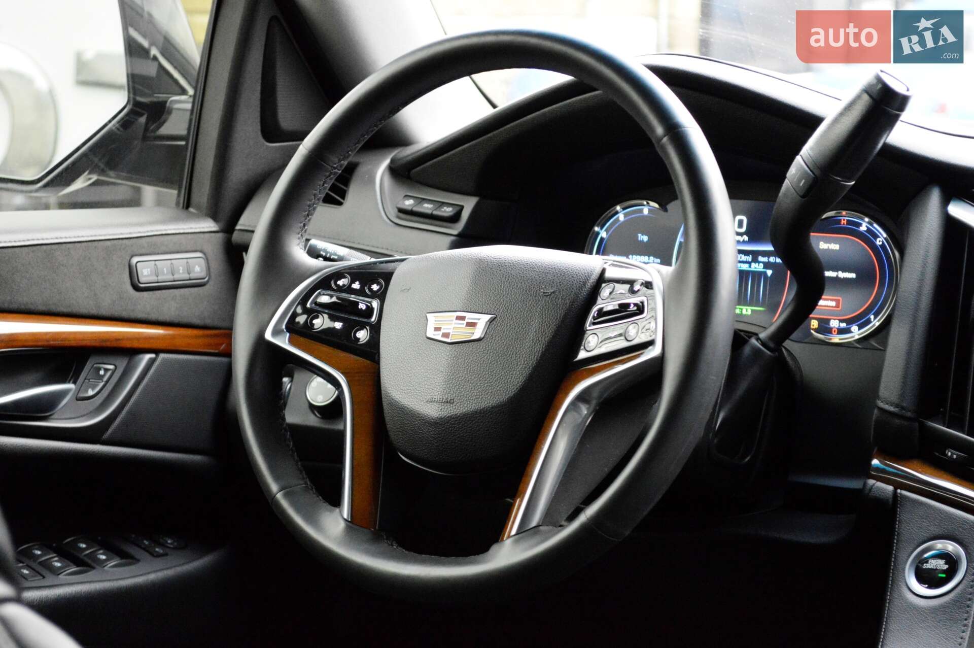 Cadillac Escalade 2017 VIN 1GYS4HKJ7JR115333 фото оголошення 32 з 67