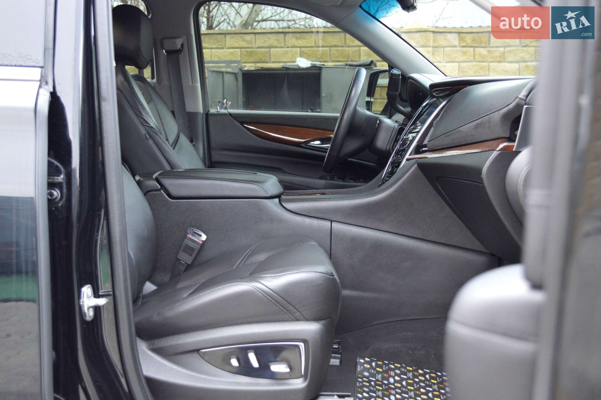 Cadillac Escalade 2017 VIN 1GYS4HKJ7JR115333 фото оголошення 54 з 67