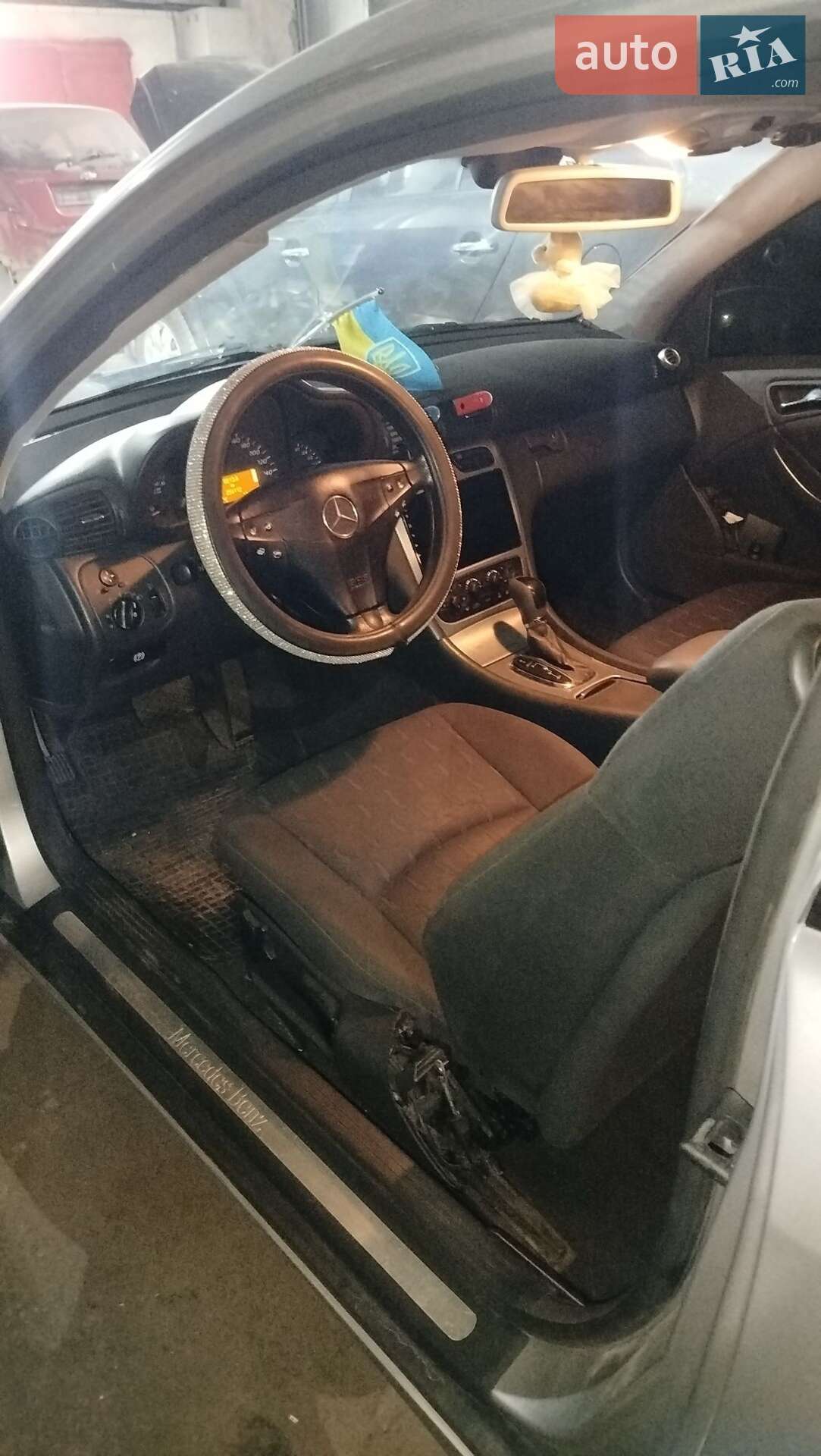 Mercedes-Benz C-Class 2001 VIN WDB2037451A157829 фото оголошення 4 з 5