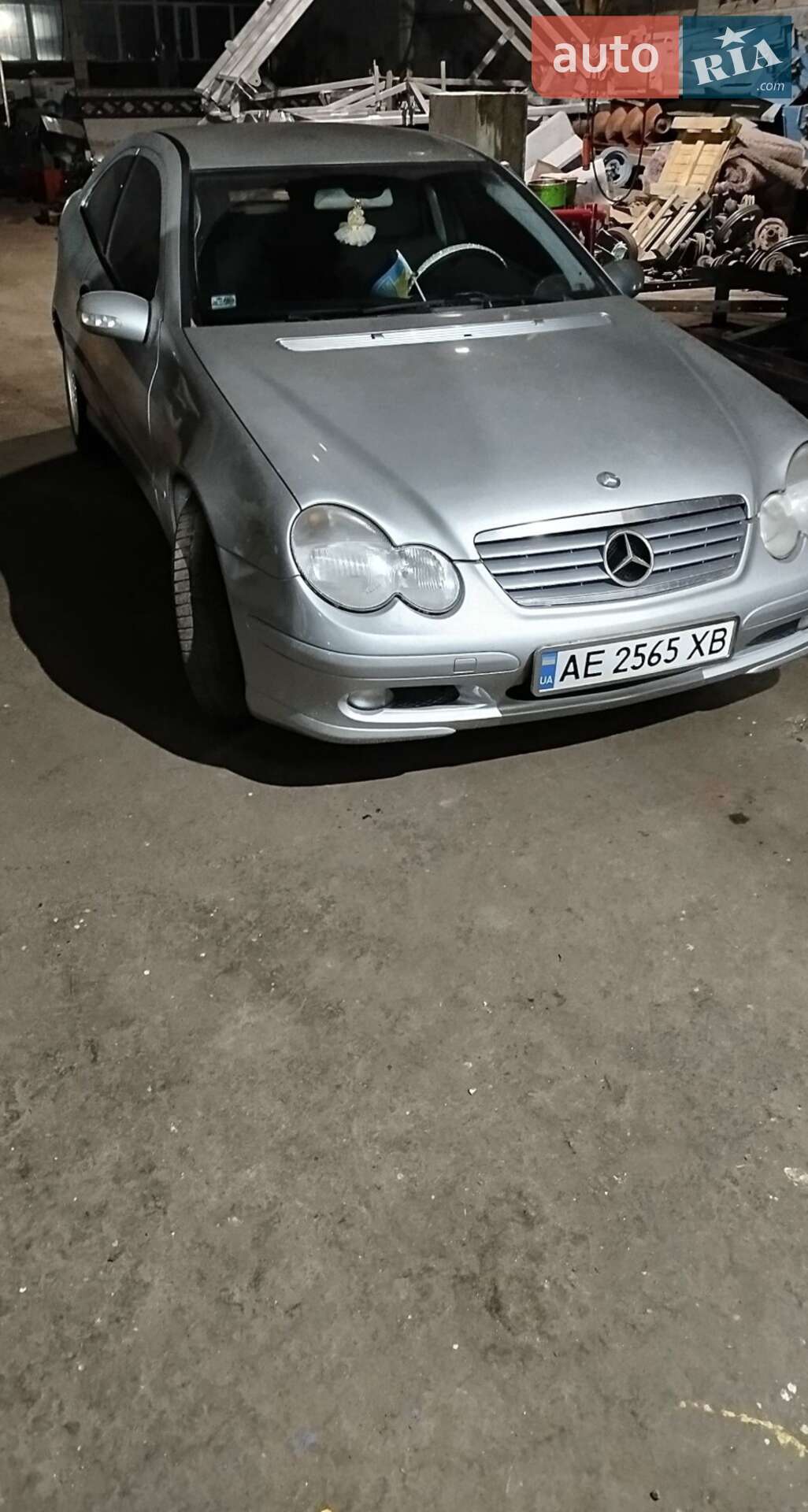 Mercedes-Benz C-Class 2001 VIN WDB2037451A157829 фото оголошення 2 з 5