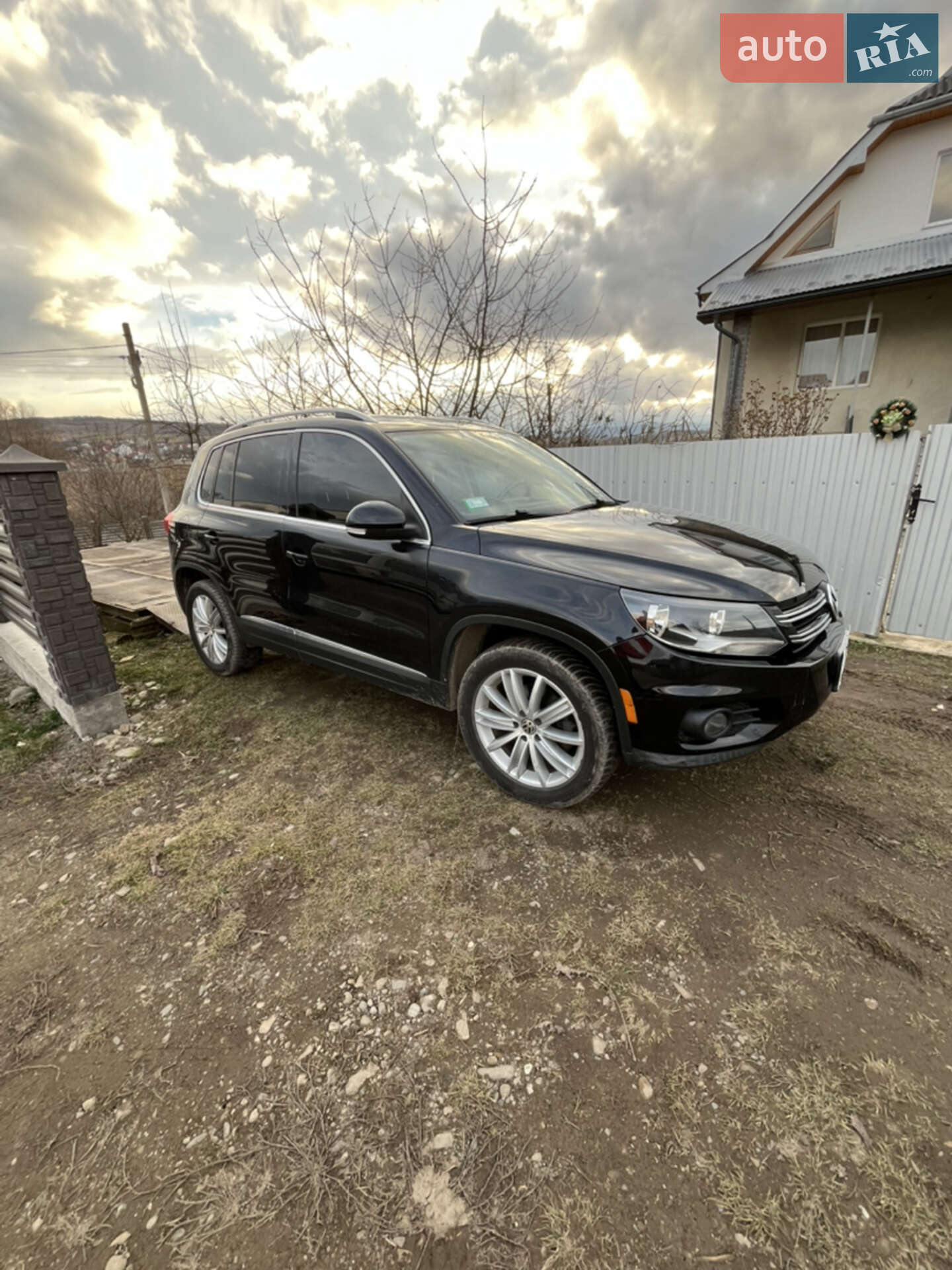 Volkswagen Tiguan 2011 VIN WVGAV7AXXCW520648 фото оголошення 12 з 17