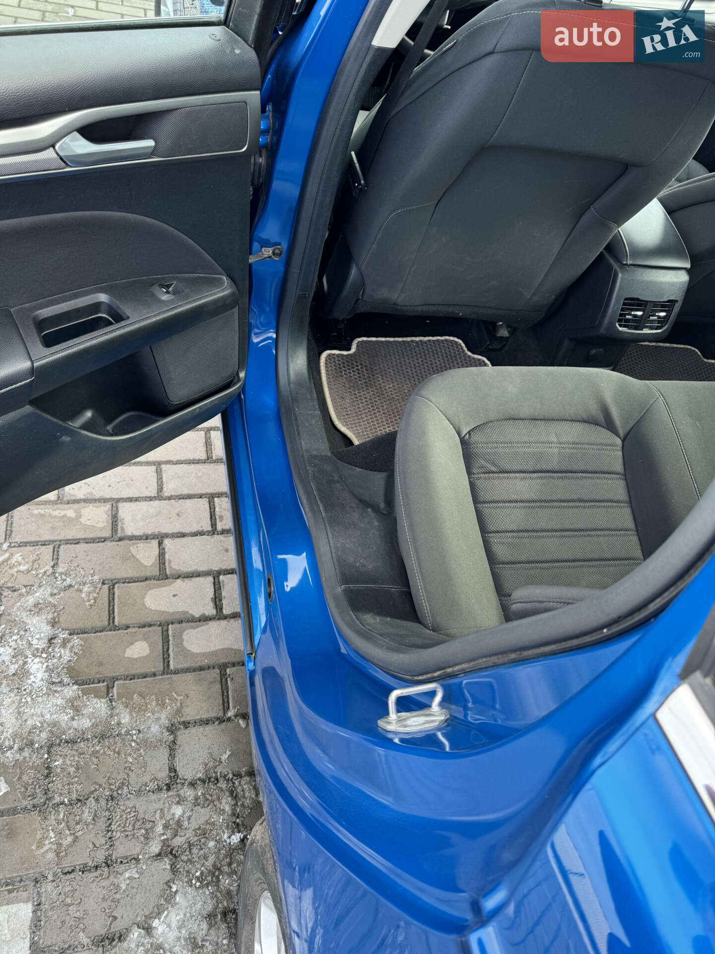 Ford Fusion 2019 VIN 3FA6P0HD6LR124670 фото оголошення 16 з 27