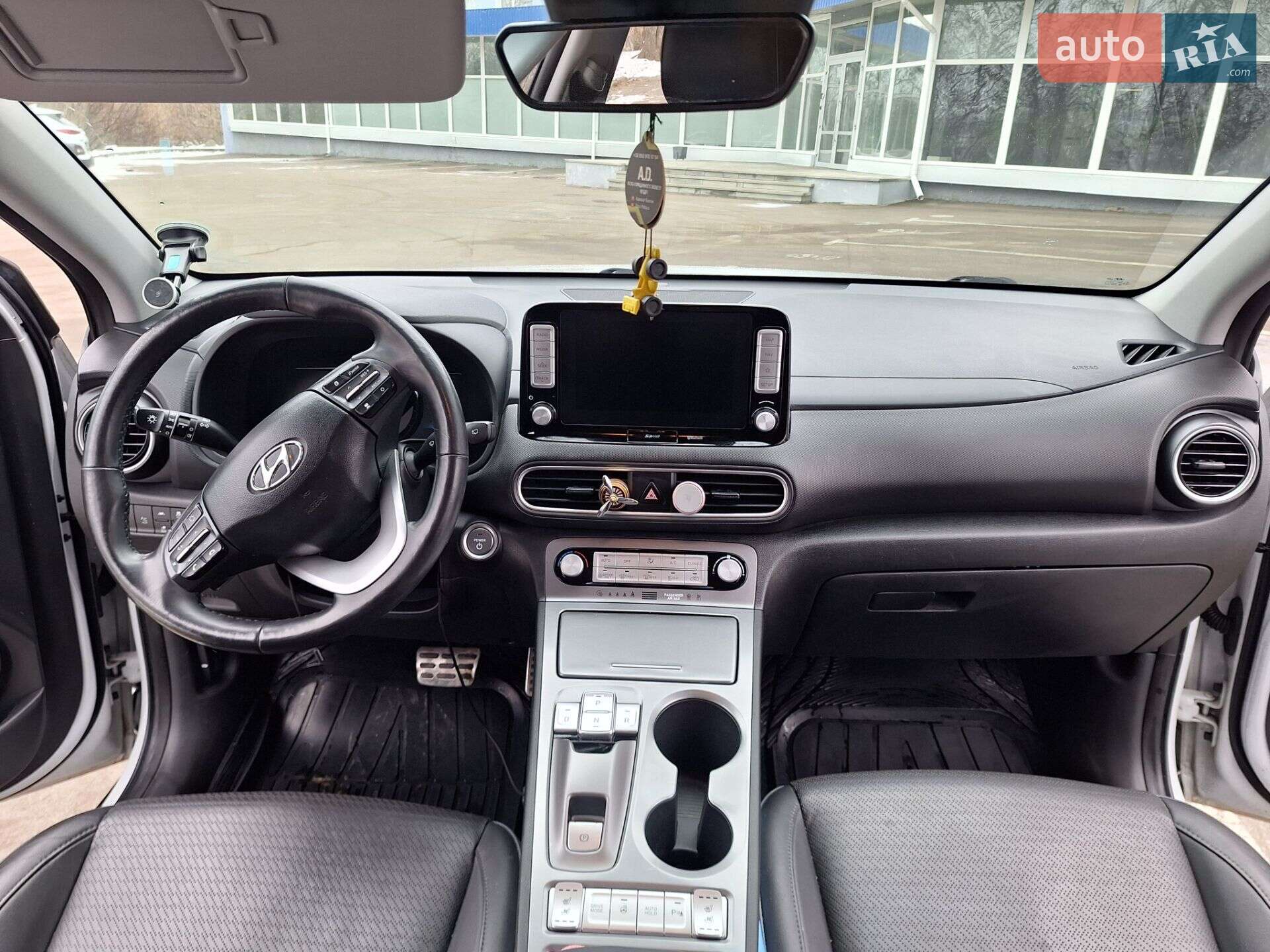 Hyundai Kona Electric 2019 VIN KMHK581GFKU050942 фото оголошення 34 з 49