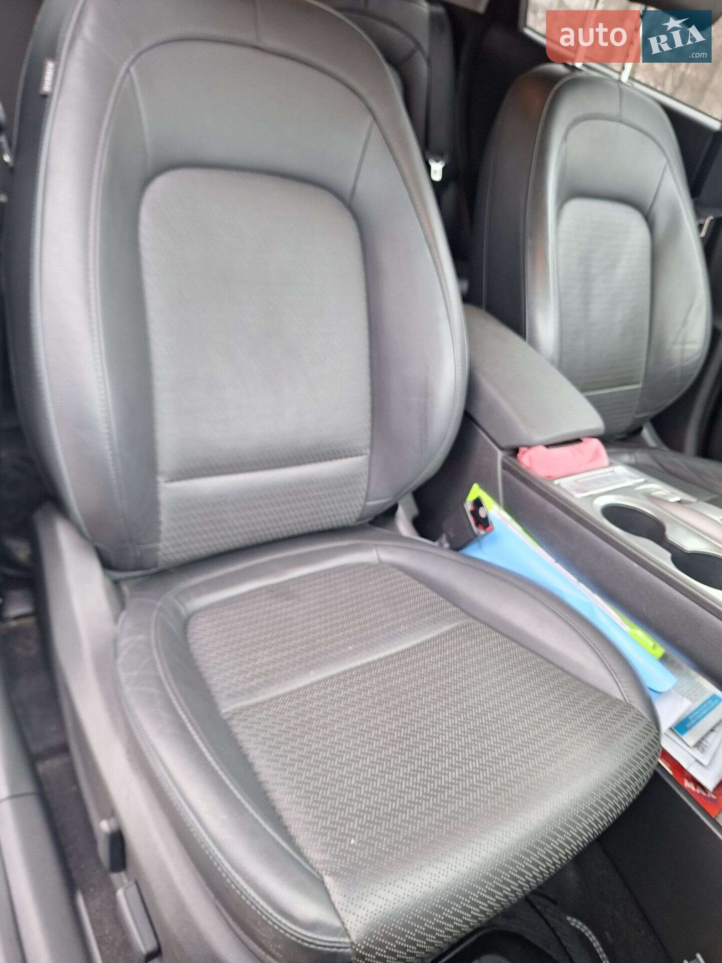 Hyundai Kona Electric 2019 VIN KMHK581GFKU050942 фото оголошення 38 з 49