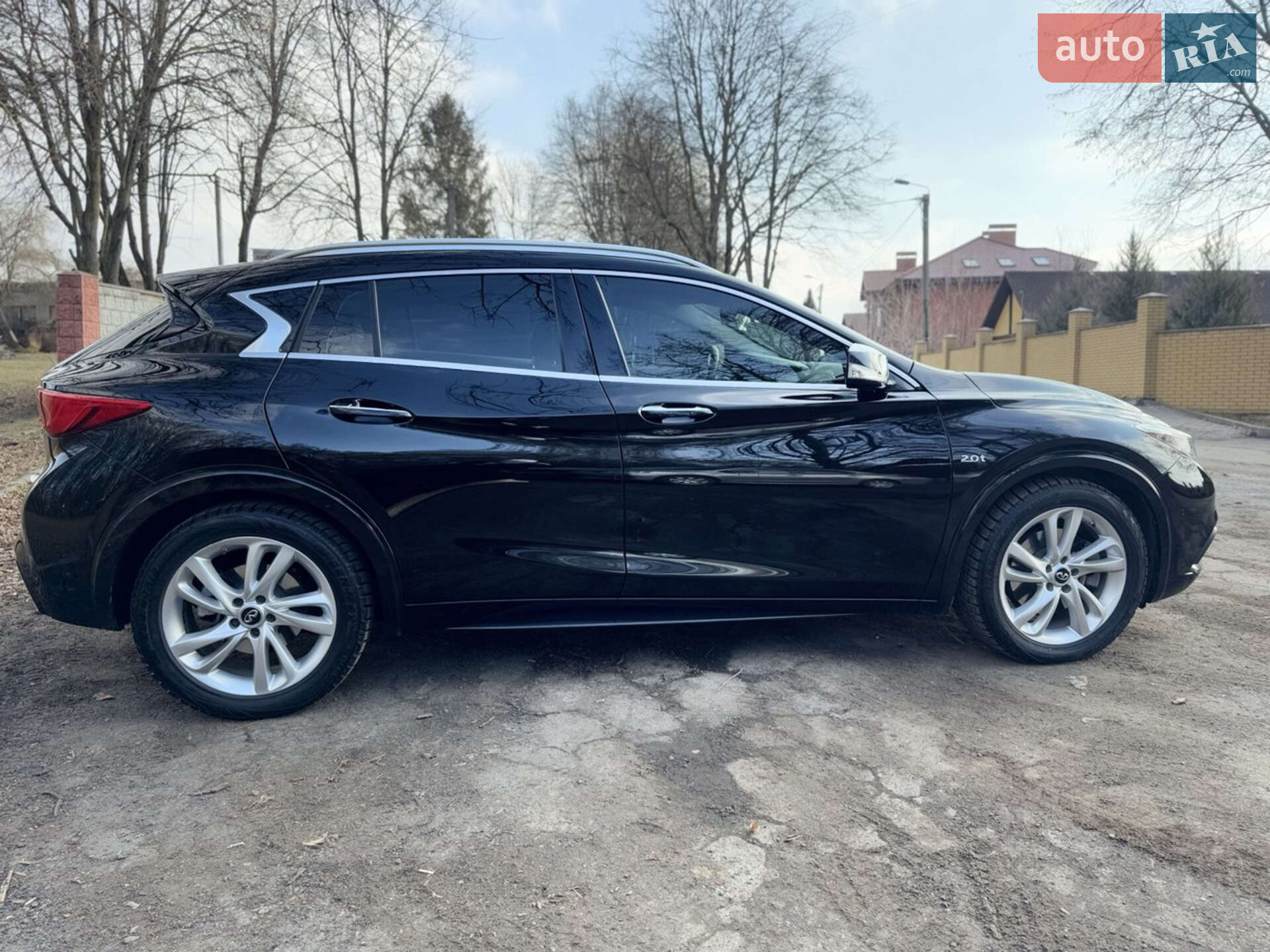 Infiniti QX30 2018 VIN SJKCH5CP3KA009894 фото оголошення 6 з 45
