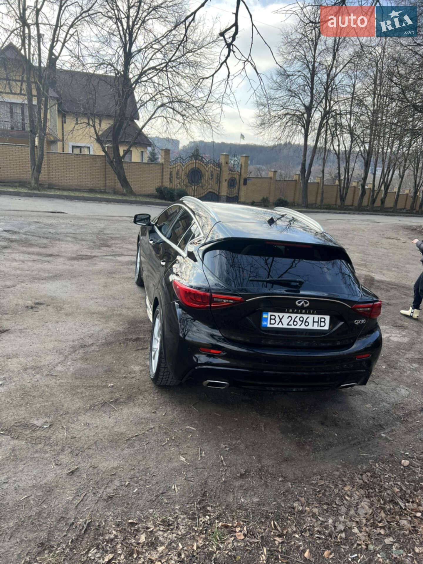 Infiniti QX30 2018 VIN SJKCH5CP3KA009894 фото оголошення 18 з 45