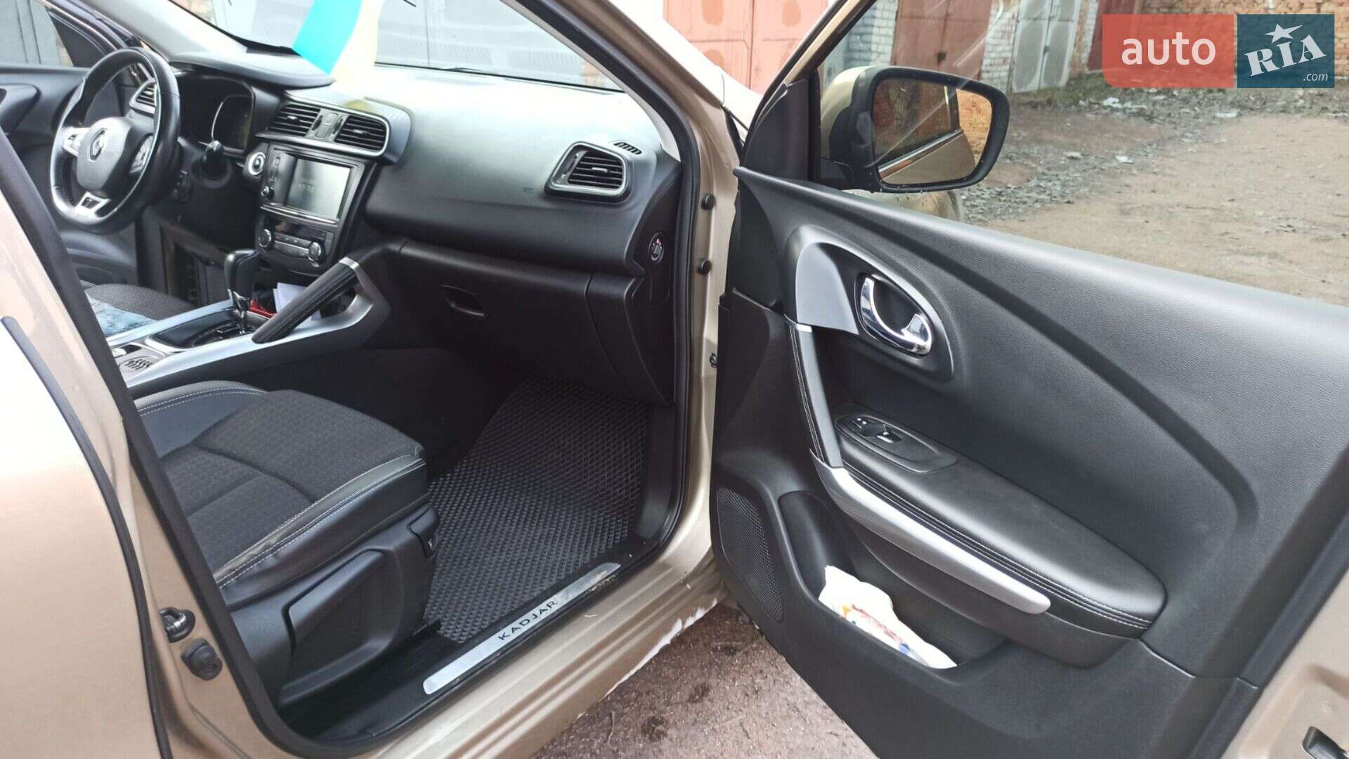Renault Kadjar 2015 VIN VF1RFE00154245925 фото оголошення 16 з 29
