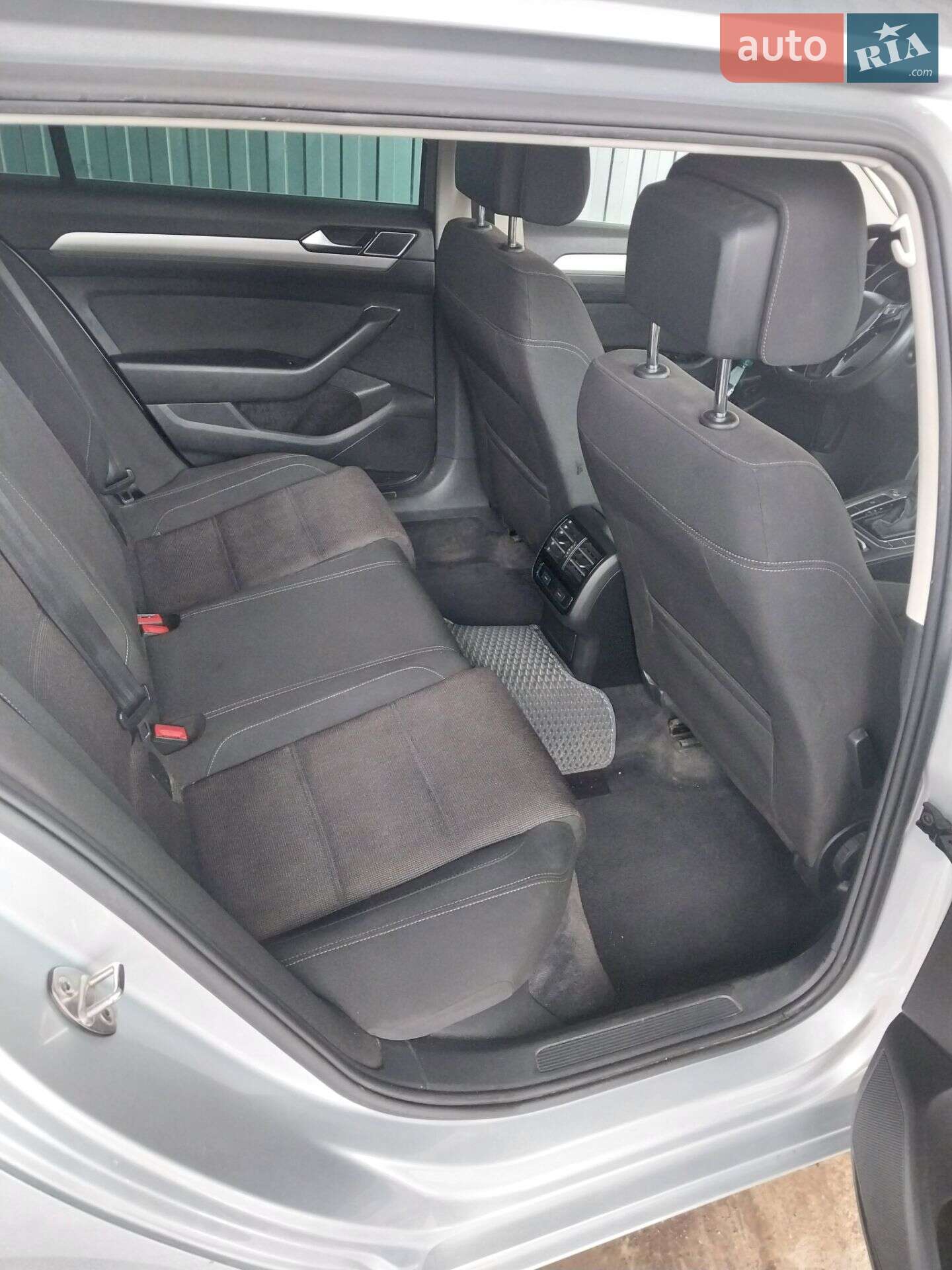 Volkswagen Passat 2016 VIN WVWZZZ3CZHP004413 фото оголошення 7 з 60