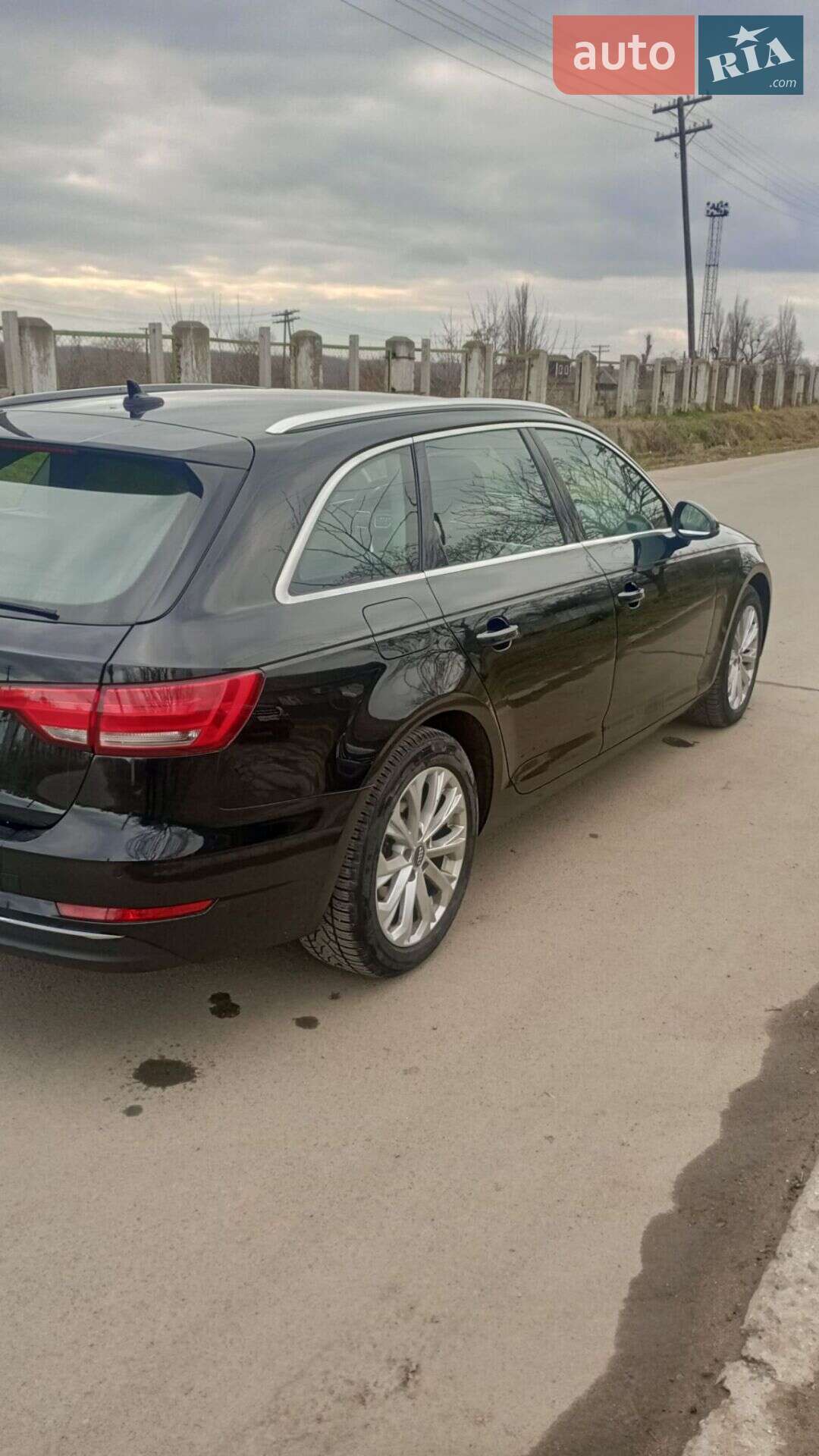 Audi A4 2017 VIN WAUZZZF4XHA172891 фото оголошення 9 з 12