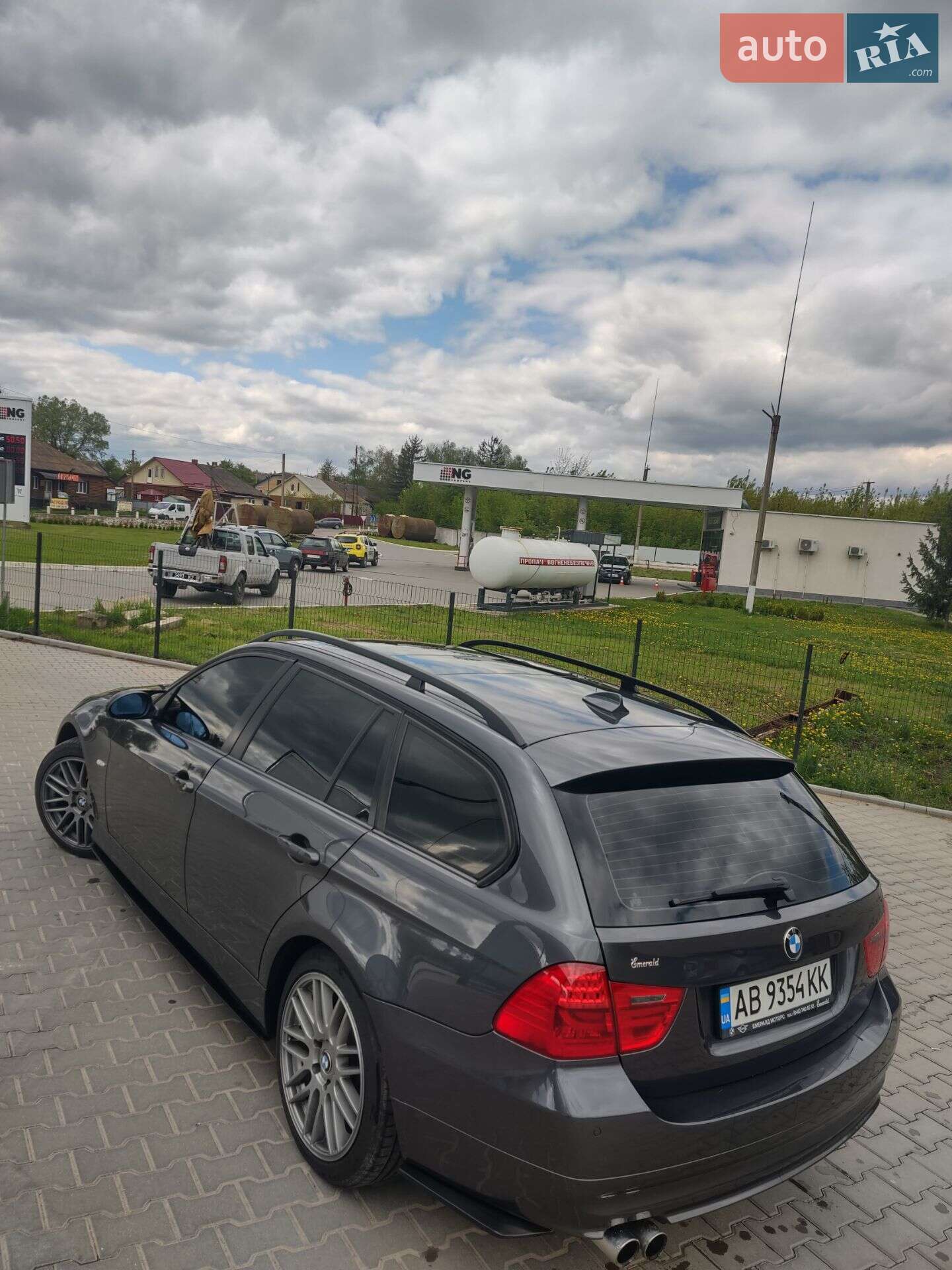 BMW 3 Series 2005 VIN WBAVT91060KT90426 фото оголошення 4 з 59