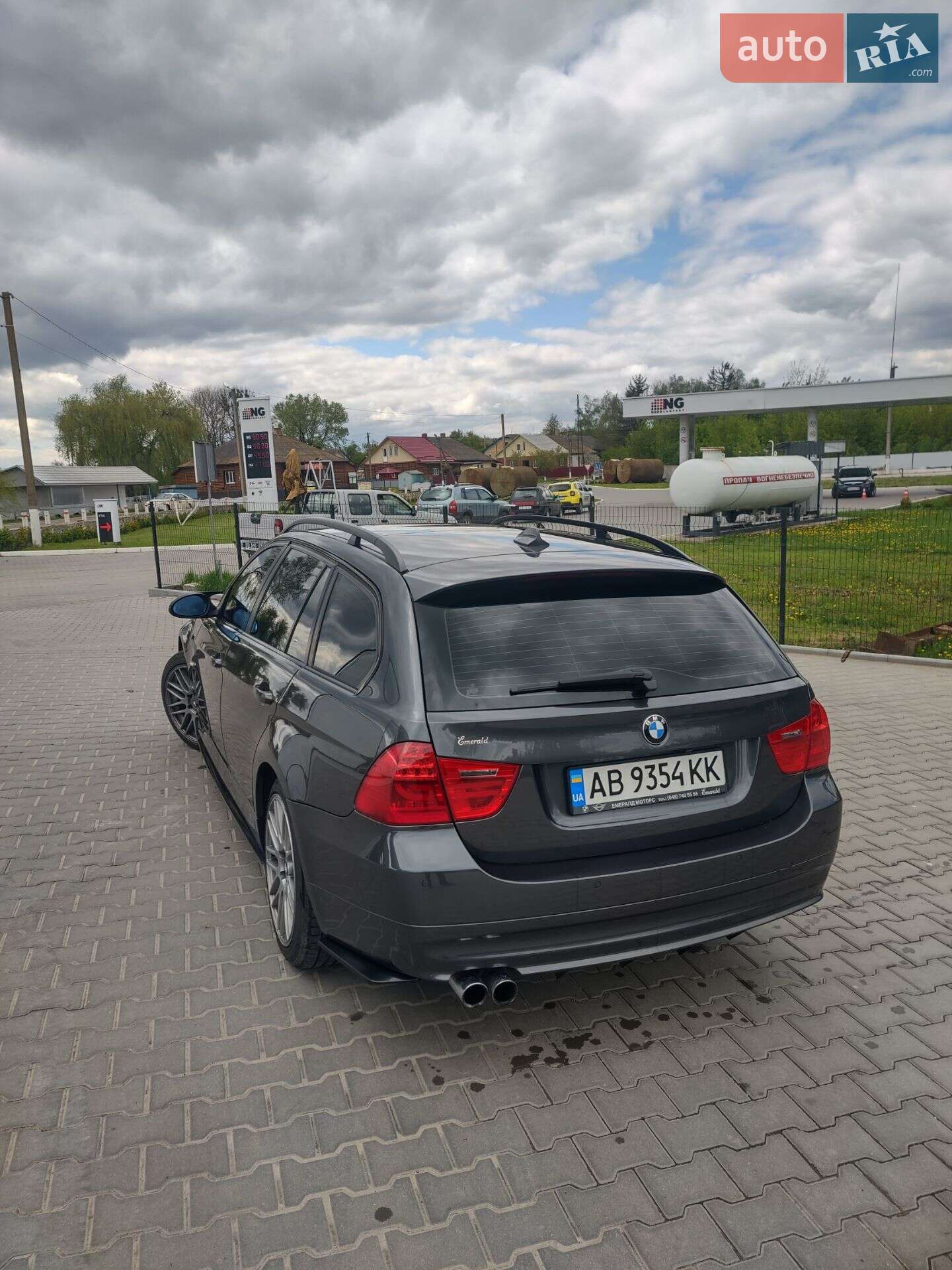 BMW 3 Series 2005 VIN WBAVT91060KT90426 фото оголошення 10 з 59
