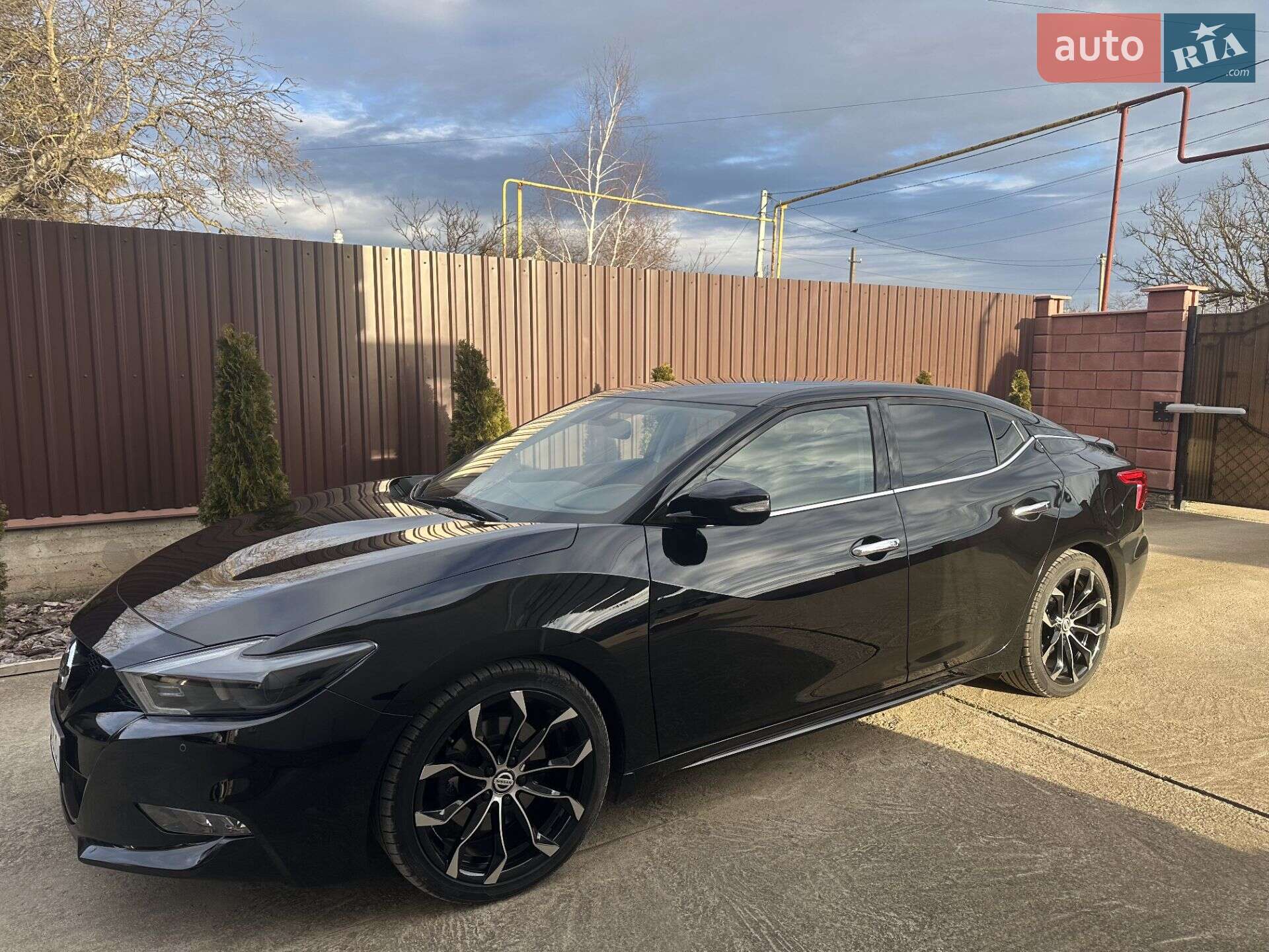Nissan Maxima 2017 VIN 1N4AA6AP1HC444925 фото оголошення 3 з 9