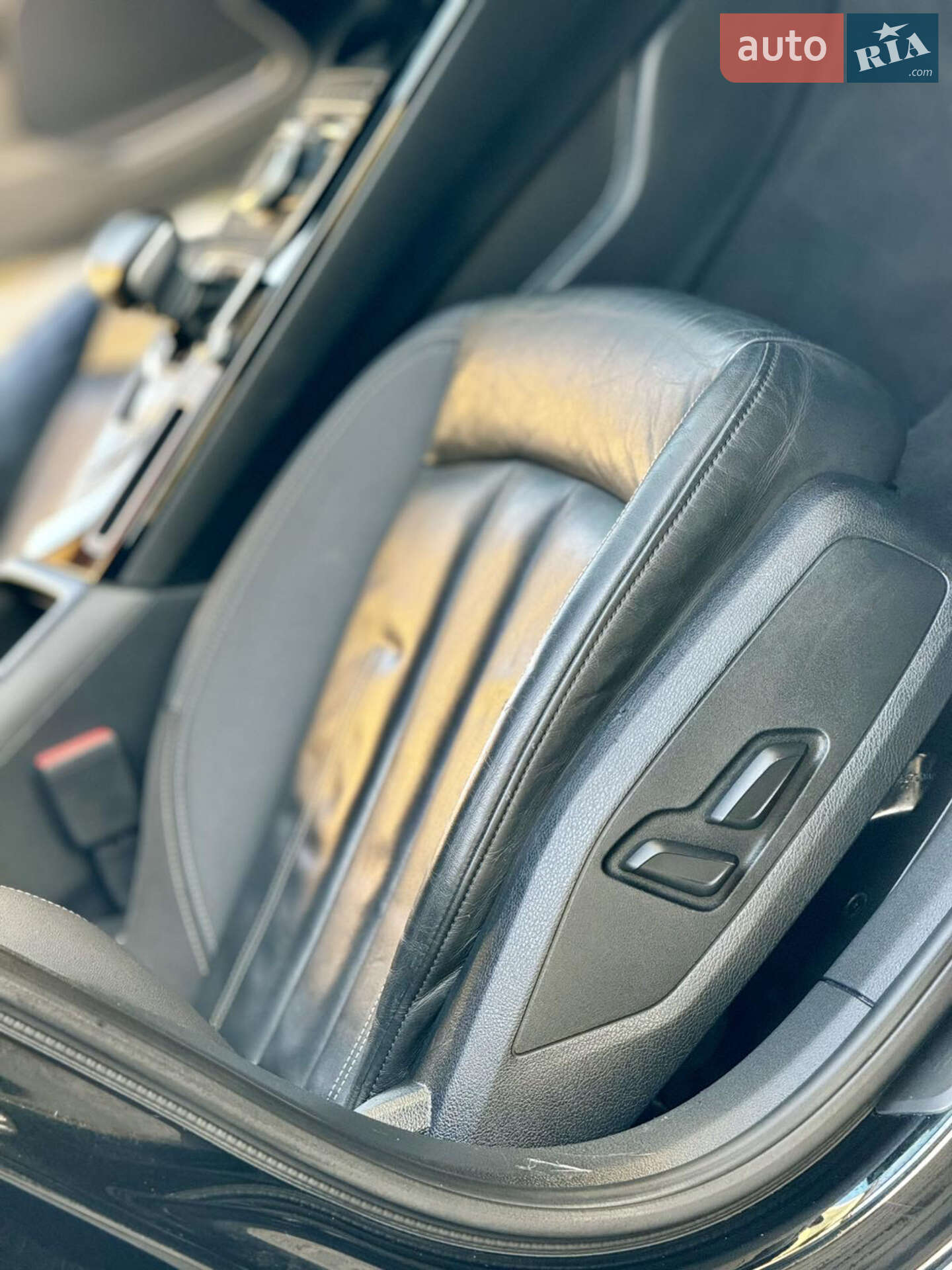 Audi A4 2019 VIN WAUZZZF47KA079088 фото оголошення 26 з 26