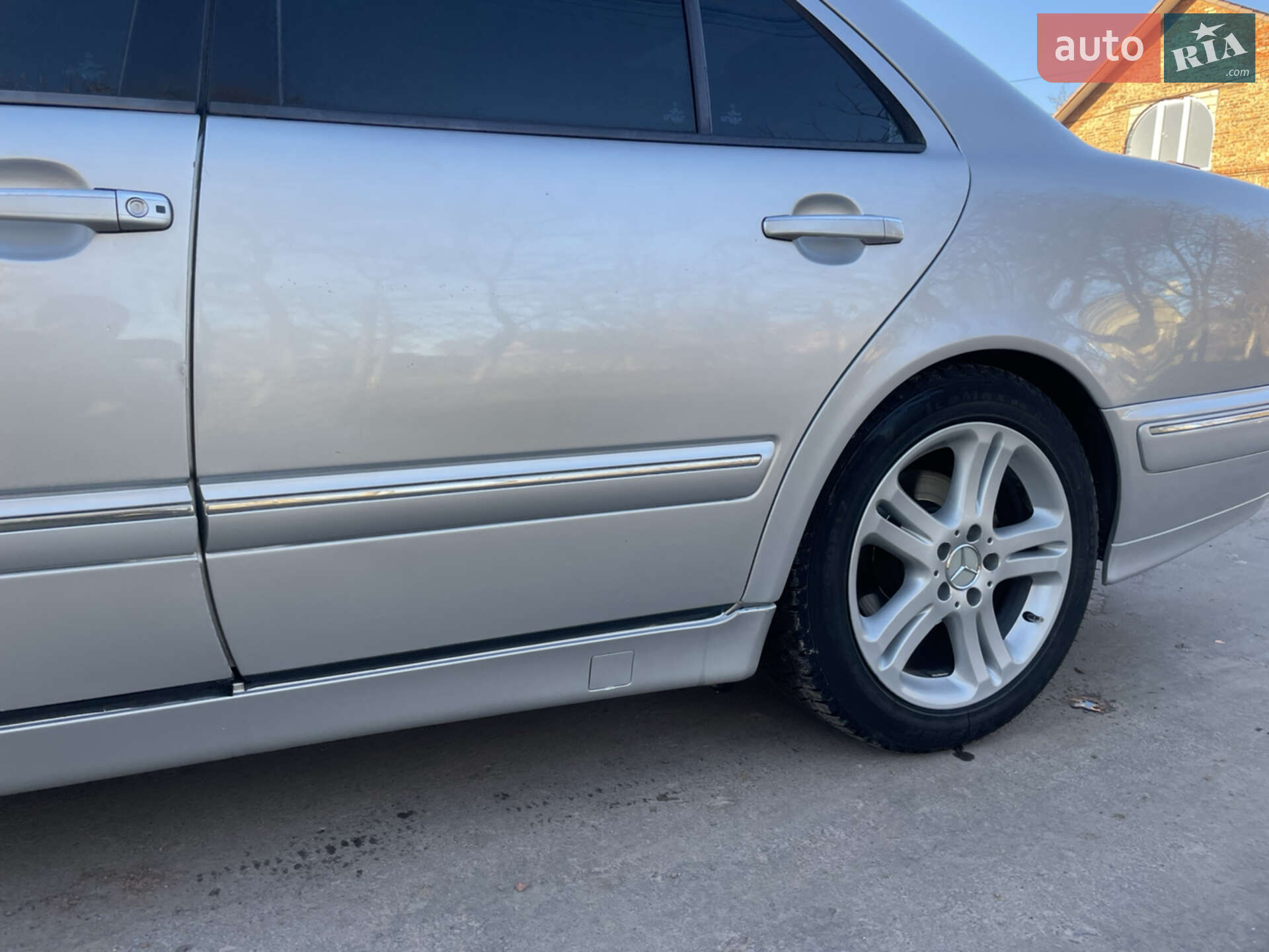 Mercedes-Benz E-Class 2001 VIN WDB2100261B442732 фото оголошення 32 з 35