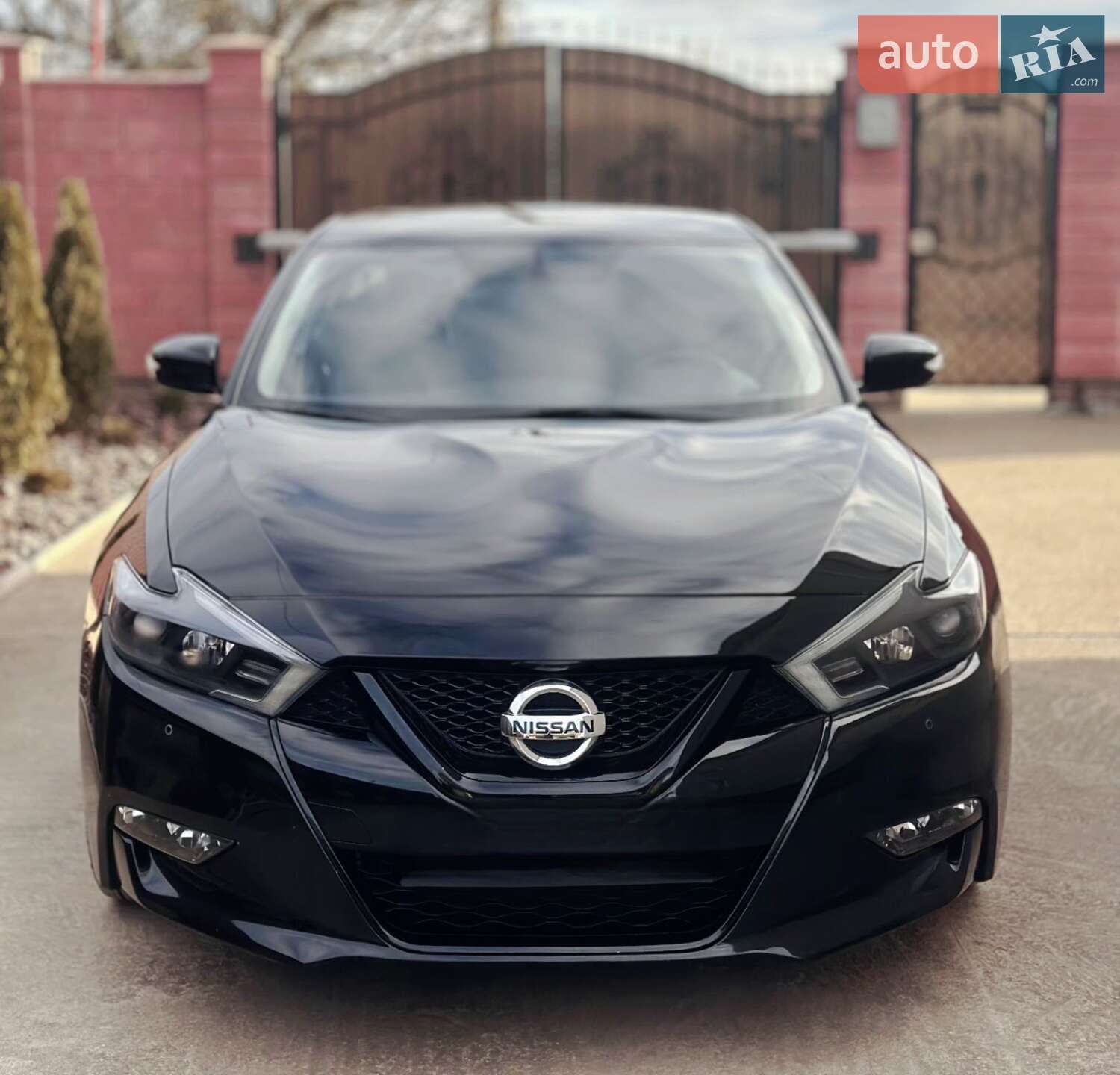 Nissan Maxima 2017 VIN 1N4AA6AP1HC444925 фото оголошення 2 з 9