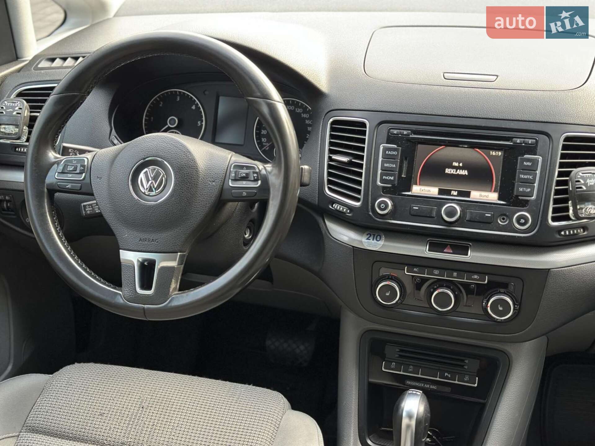 Volkswagen Sharan 2011 VIN WVWZZZ7NZBV027972 фото оголошення 15 з 26