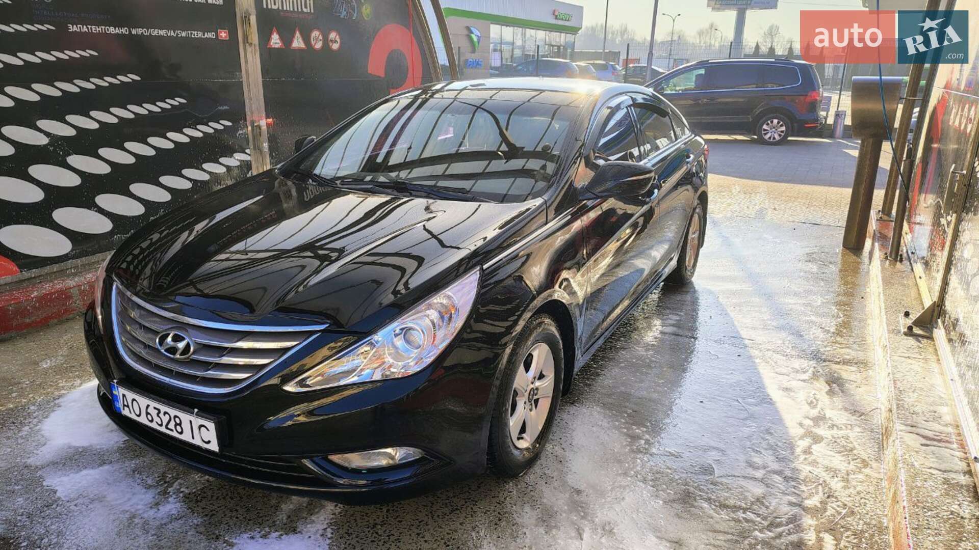 Hyundai Sonata 2012 VIN KMHEC41LBCA424942 фото оголошення 2 з 19