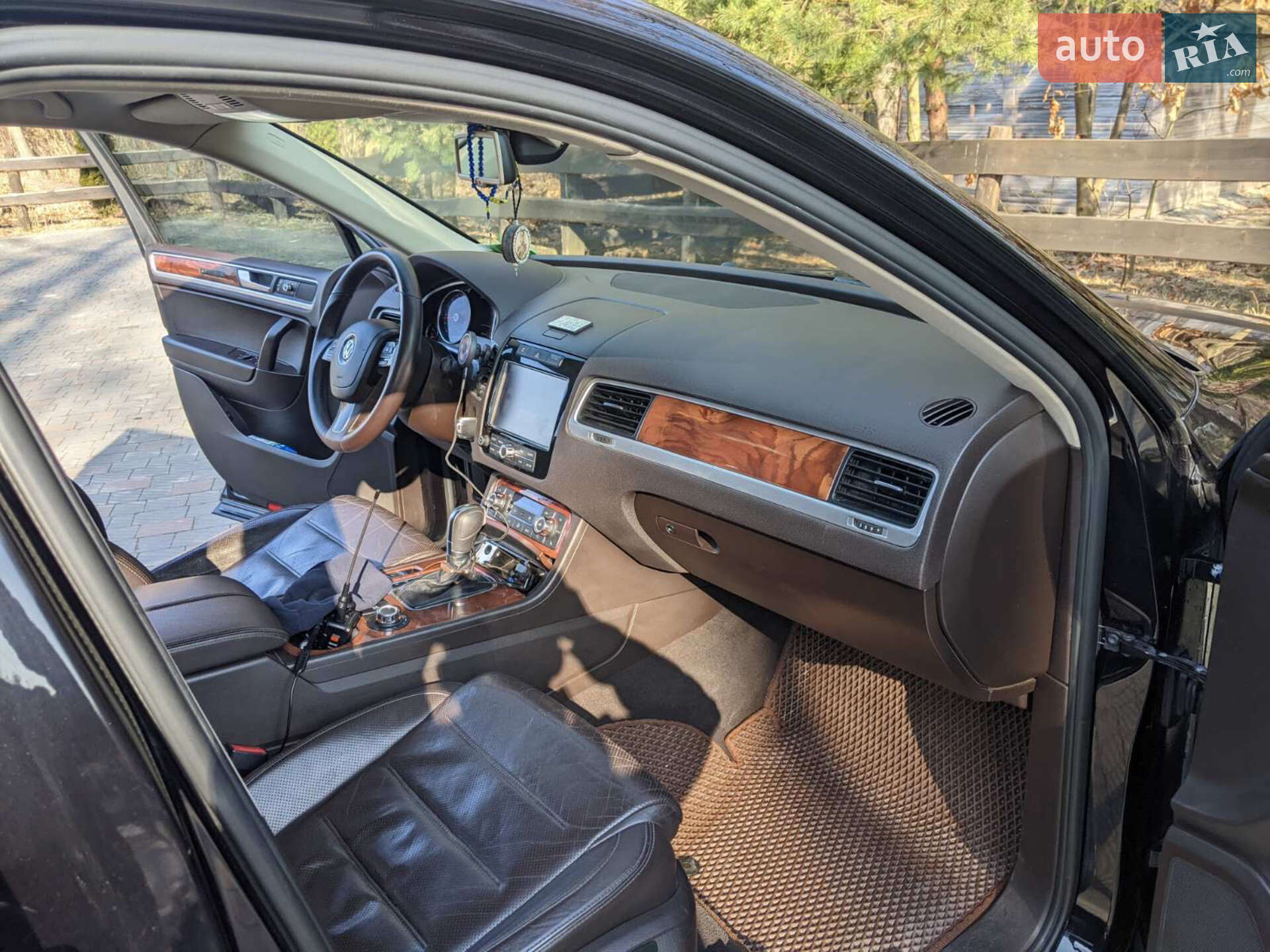 Volkswagen Touareg 2010 VIN WVGZZZ7PZBD002070 фото оголошення 8 з 17