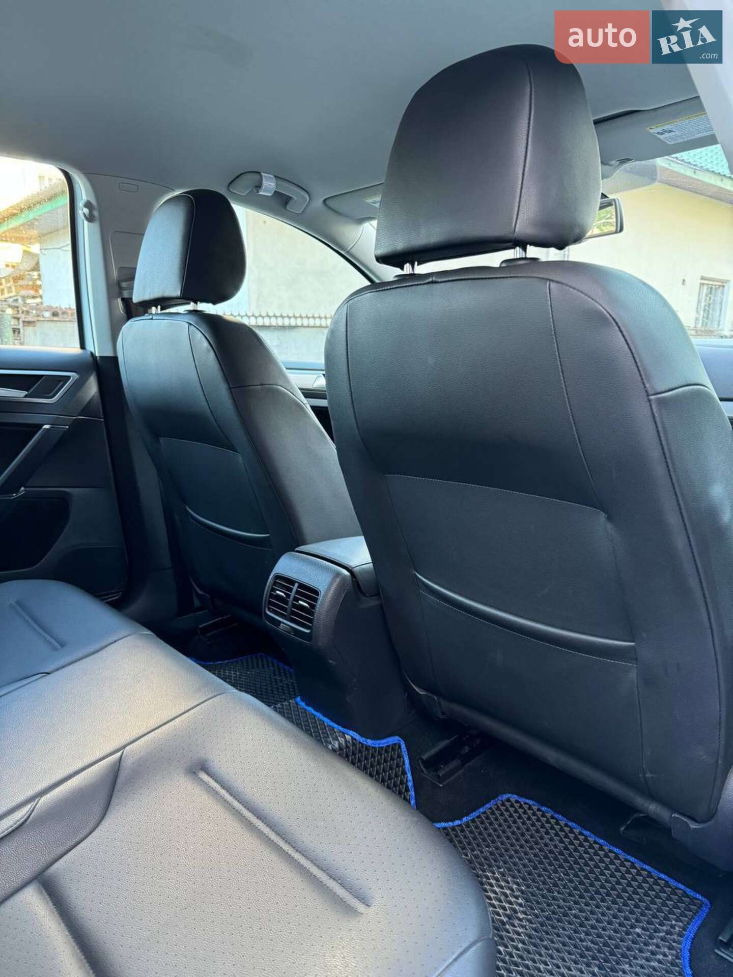 Volkswagen e-Golf 2014 VIN WVWPP7AU1FW903929 фото оголошення 20 з 27
