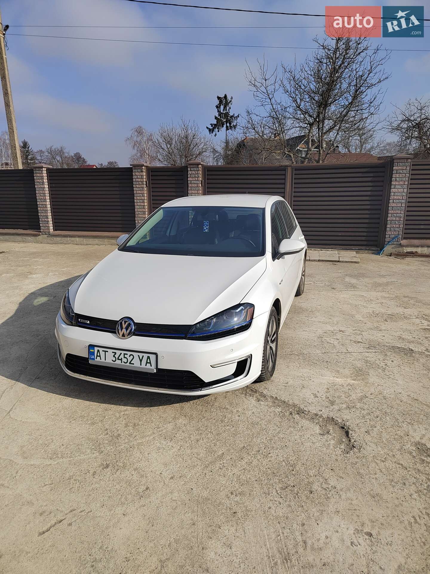 Volkswagen e-Golf 2014 VIN WVWPP7AU1FW903929 фото оголошення 3 з 27