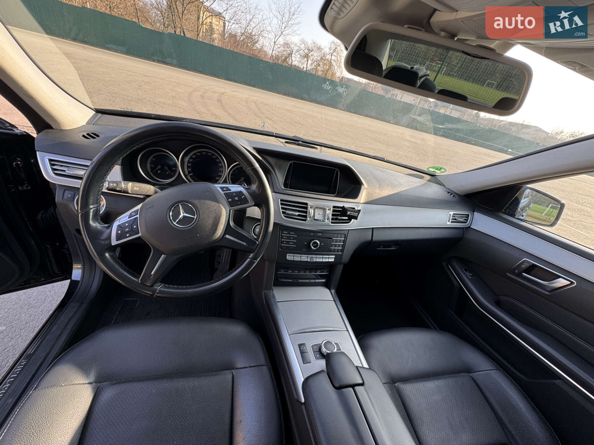 Mercedes-Benz E-Class 2015 VIN WDD2120271B314966 фото оголошення 13 з 20
