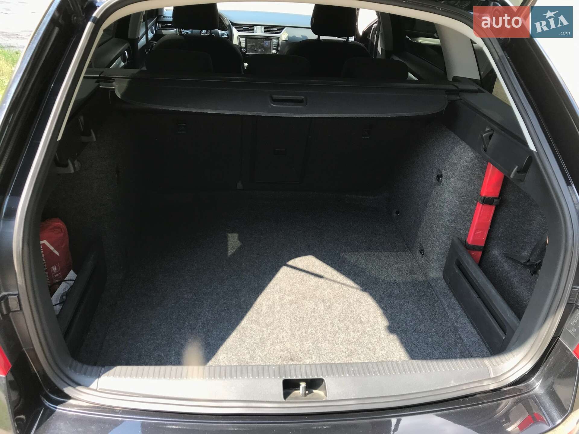 Skoda Octavia 2015 VIN TMBJJ9NE1F0195609 фото оголошення 8 з 25