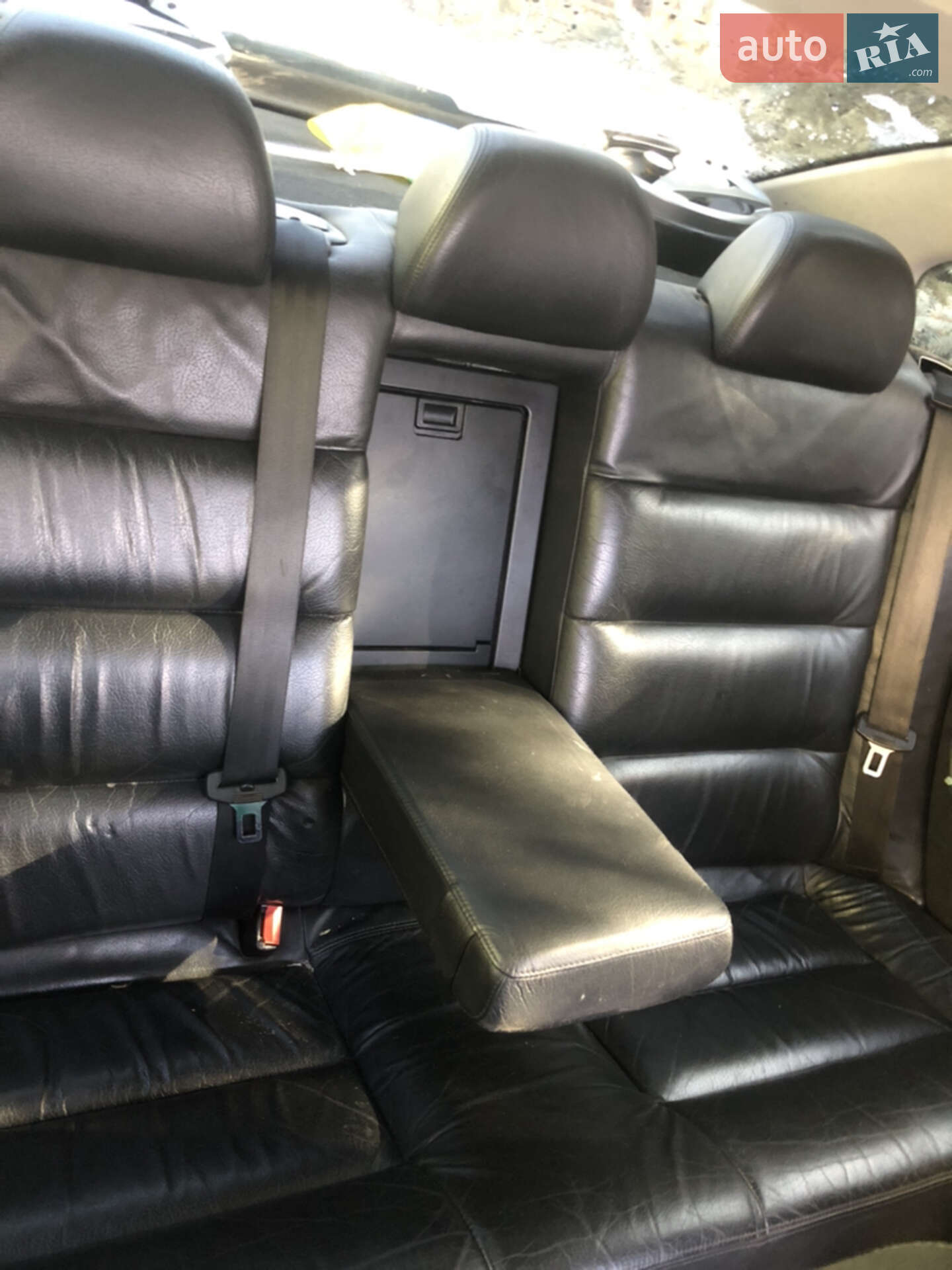 Volkswagen Passat 2000 VIN WVWUH23B0YE317181 фото оголошення 7 з 10