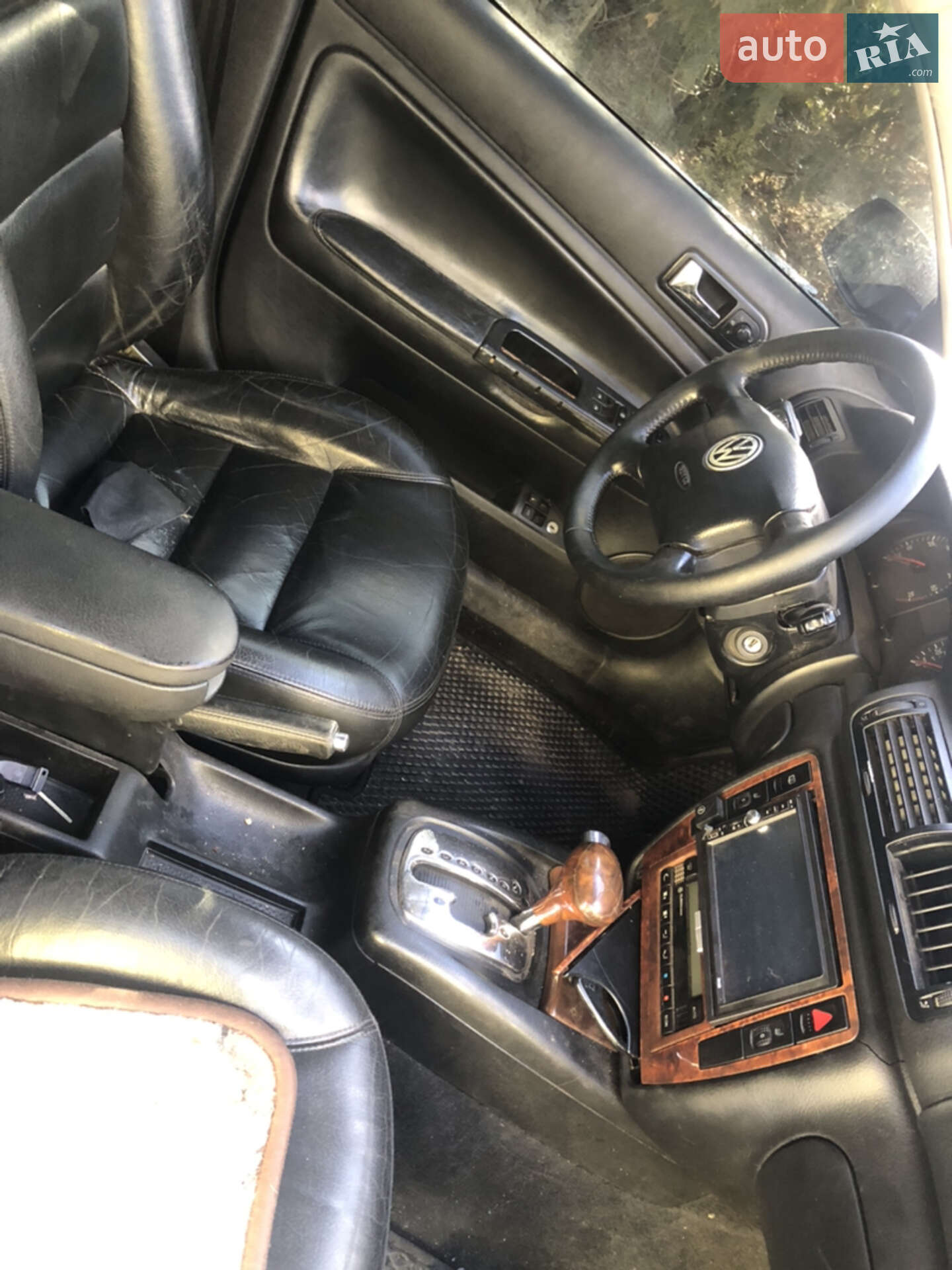 Volkswagen Passat 2000 VIN WVWUH23B0YE317181 фото оголошення 6 з 10