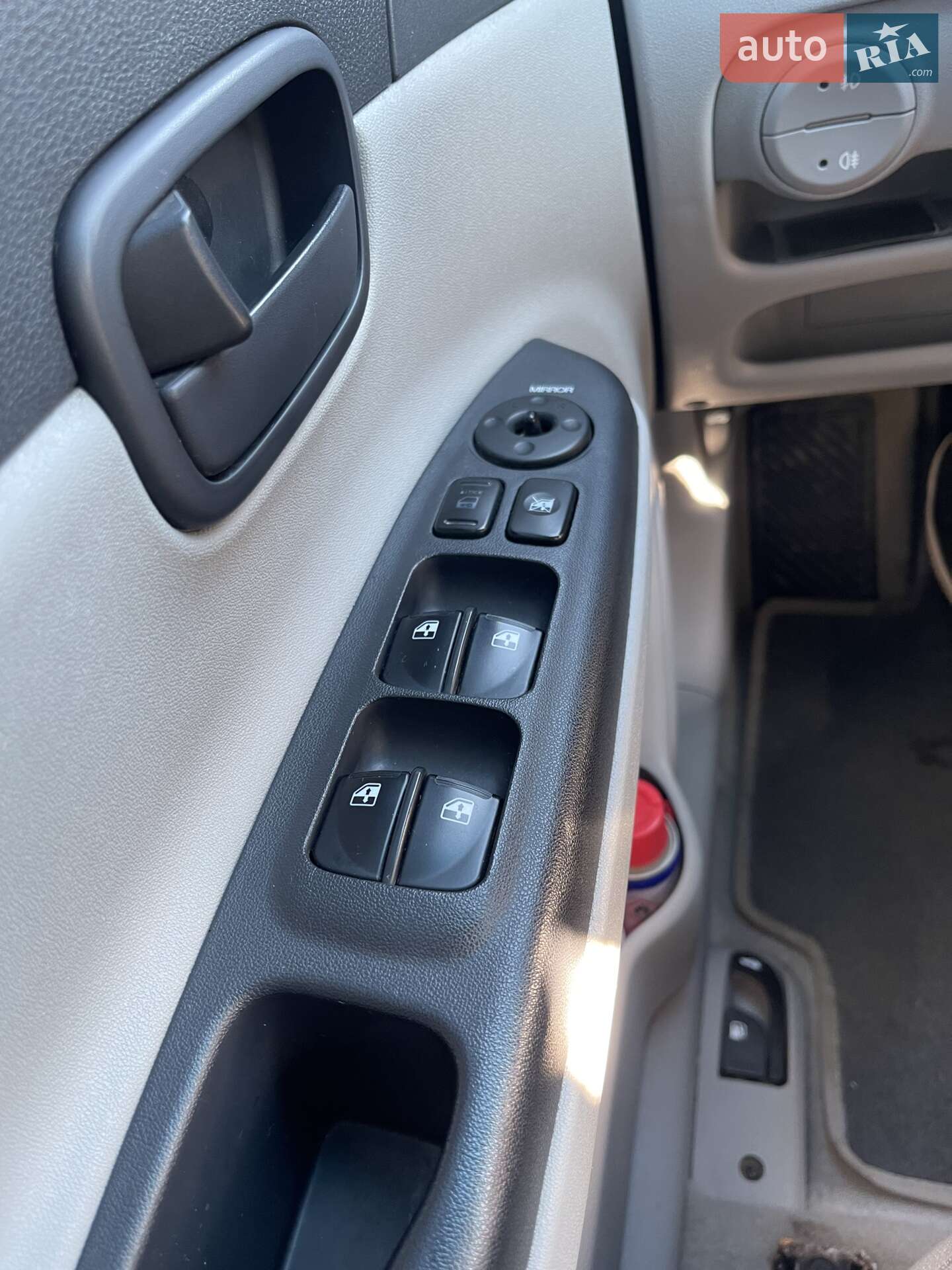 Hyundai Accent 2008 VIN Y6LCM41AP8L206819 фото оголошення 19 з 22