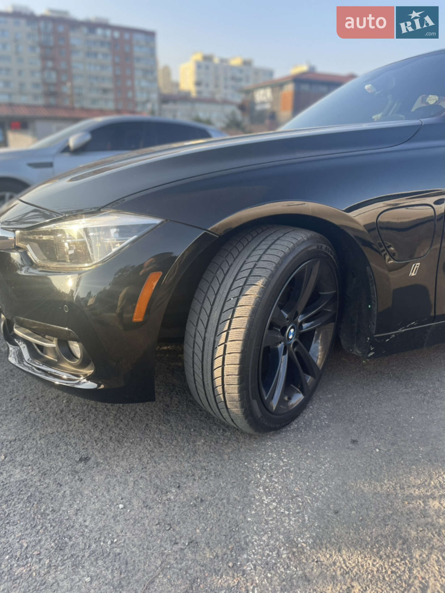 BMW 3 Series 2018 VIN WBA8E1C5XJA756428 фото оголошення 8 з 78
