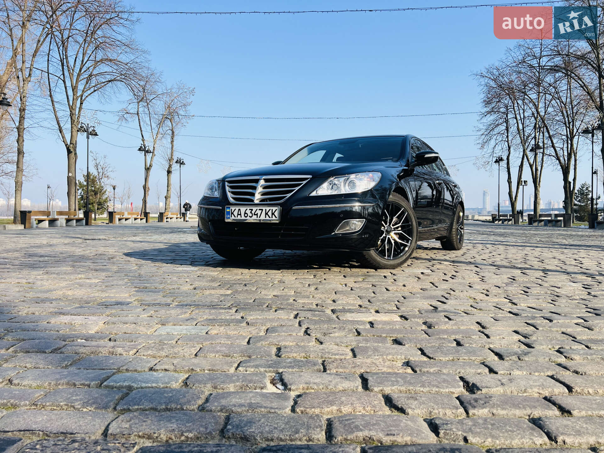 Hyundai Genesis 2008 VIN KMHGC41EP9U038685 фото оголошення 4 з 35