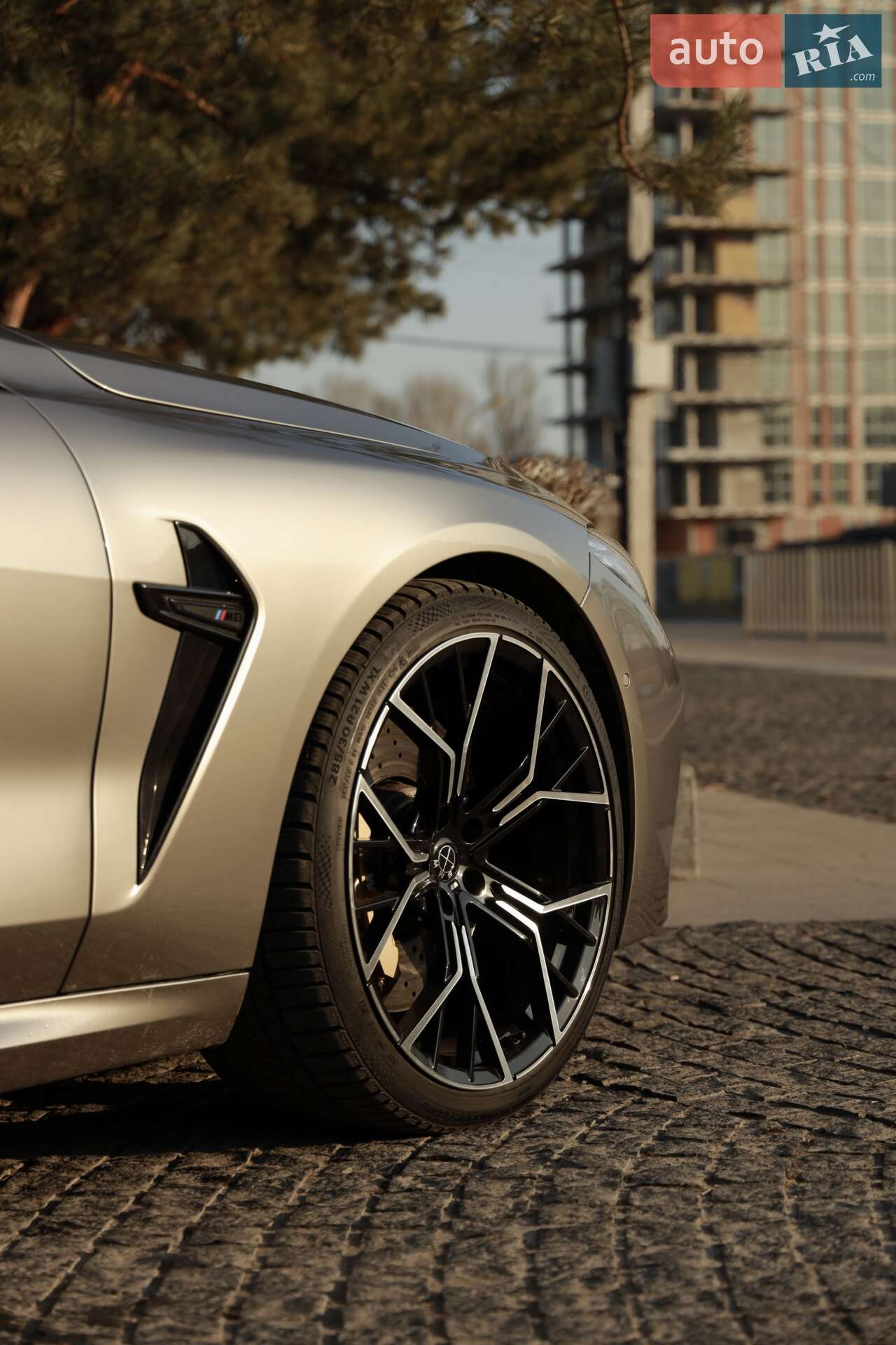 BMW M8 2021 VIN WBSDZ0C09NCJ30019 фото оголошення 10 з 33