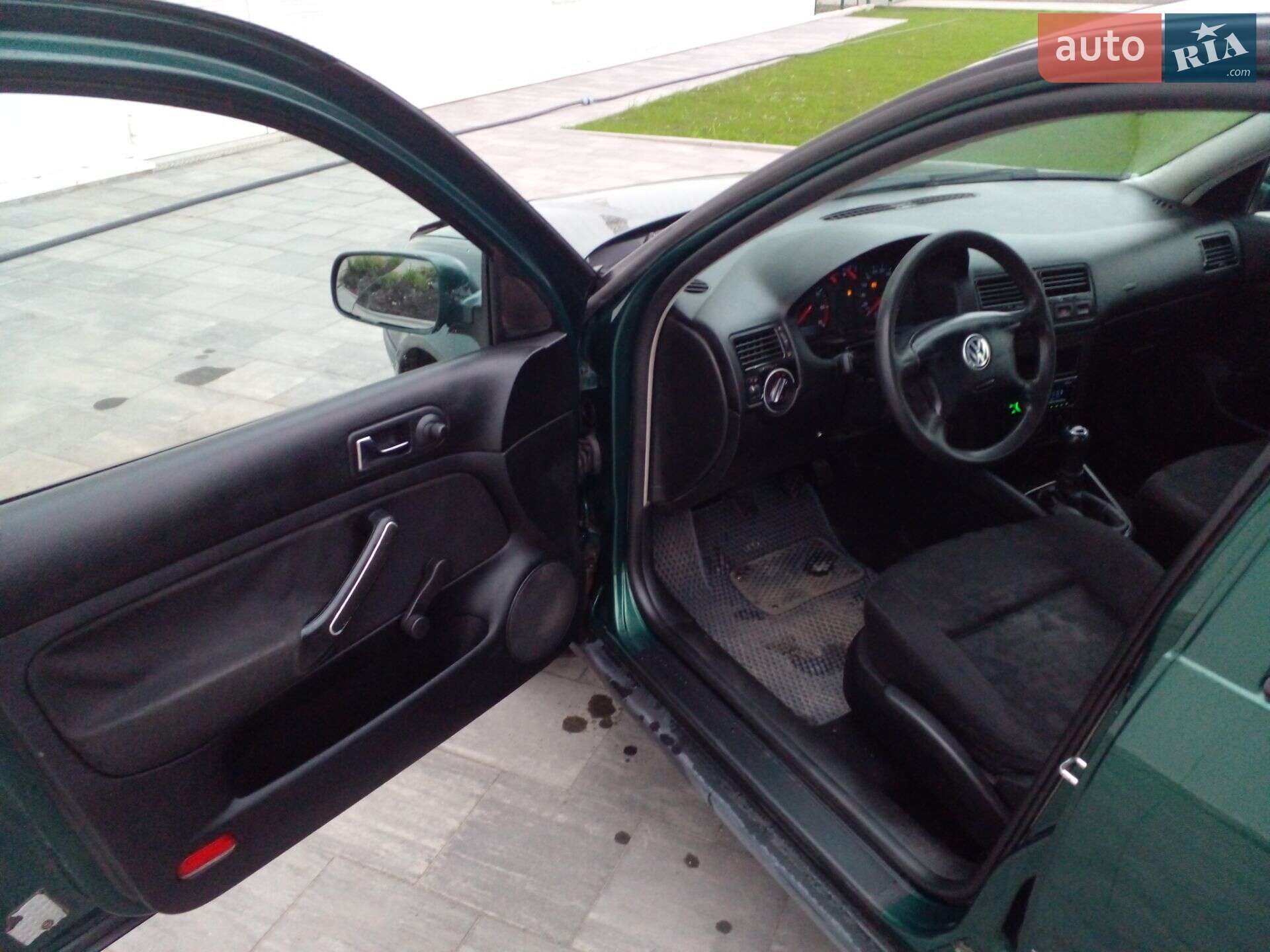 Volkswagen Bora 2000 VIN WVWZZZ1JZYW639159 фото оголошення 3 з 14