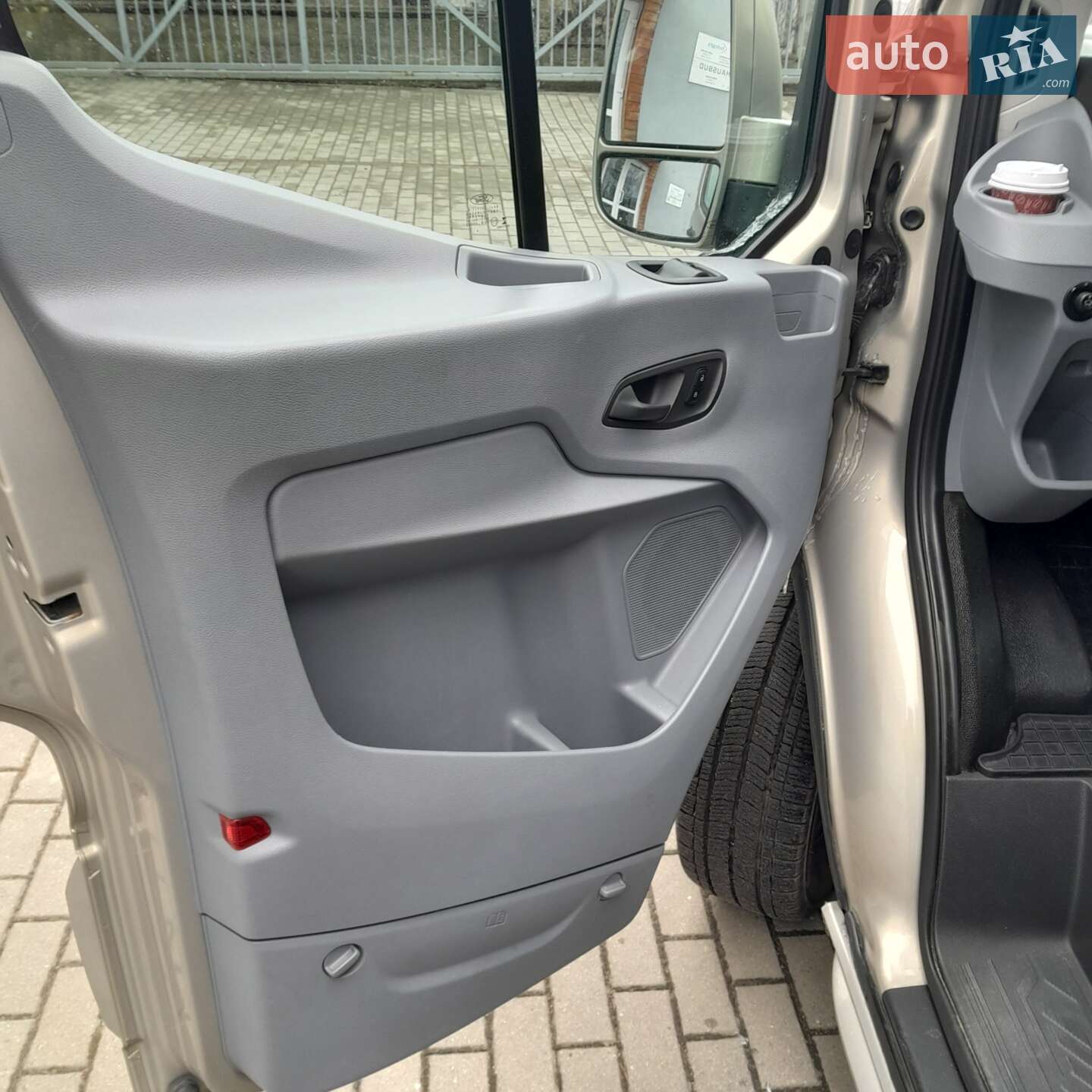 Ford Transit Connect 2016 VIN WF0FXXTTGFGC79423 фото оголошення 15 з 31