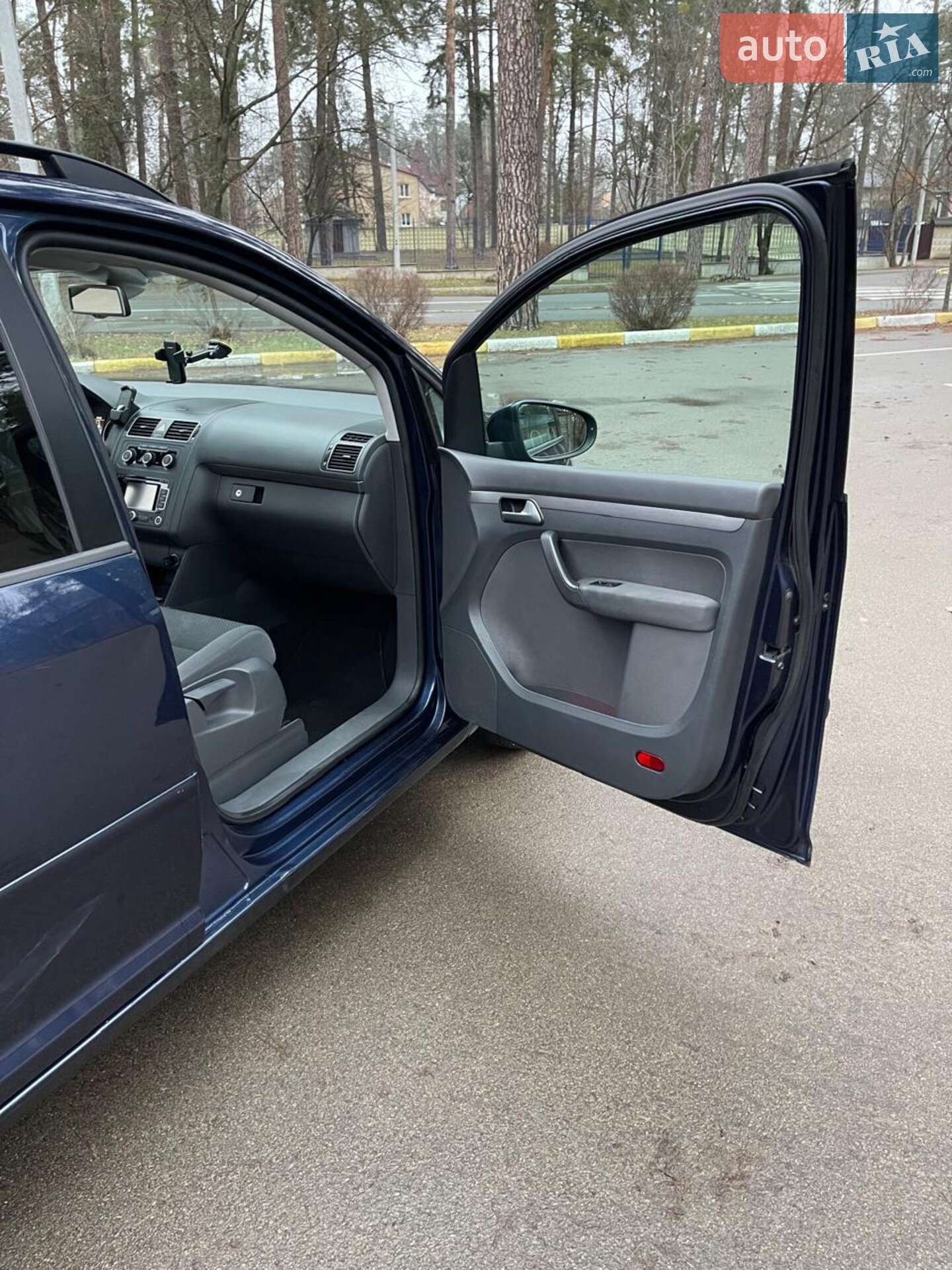 Volkswagen Touran 2015 VIN WVGZZZ1TZFW066796 фото оголошення 5 з 8