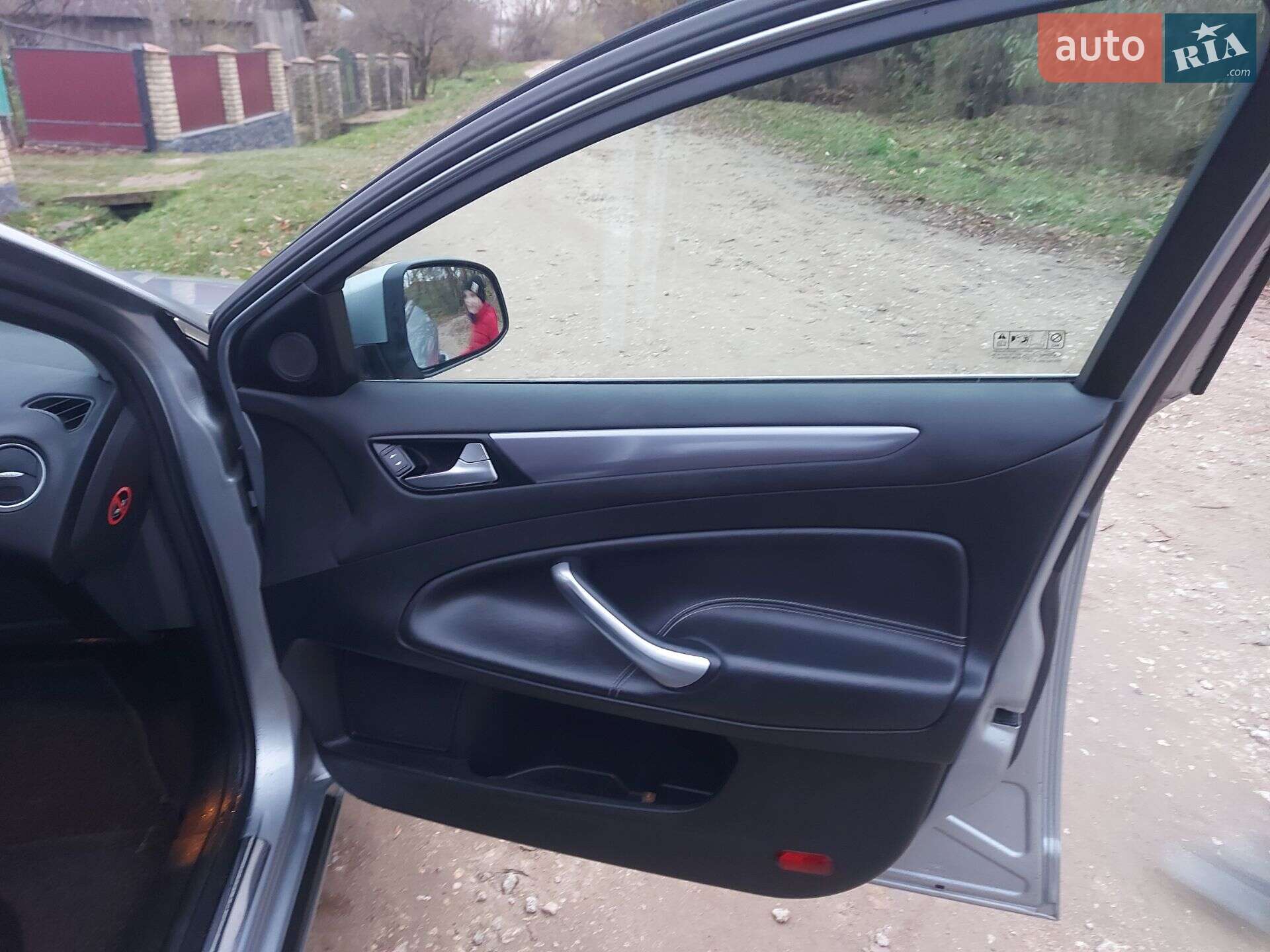 Ford Mondeo 2012 VIN WF0GXXGBBGCC10414 фото оголошення 8 з 43