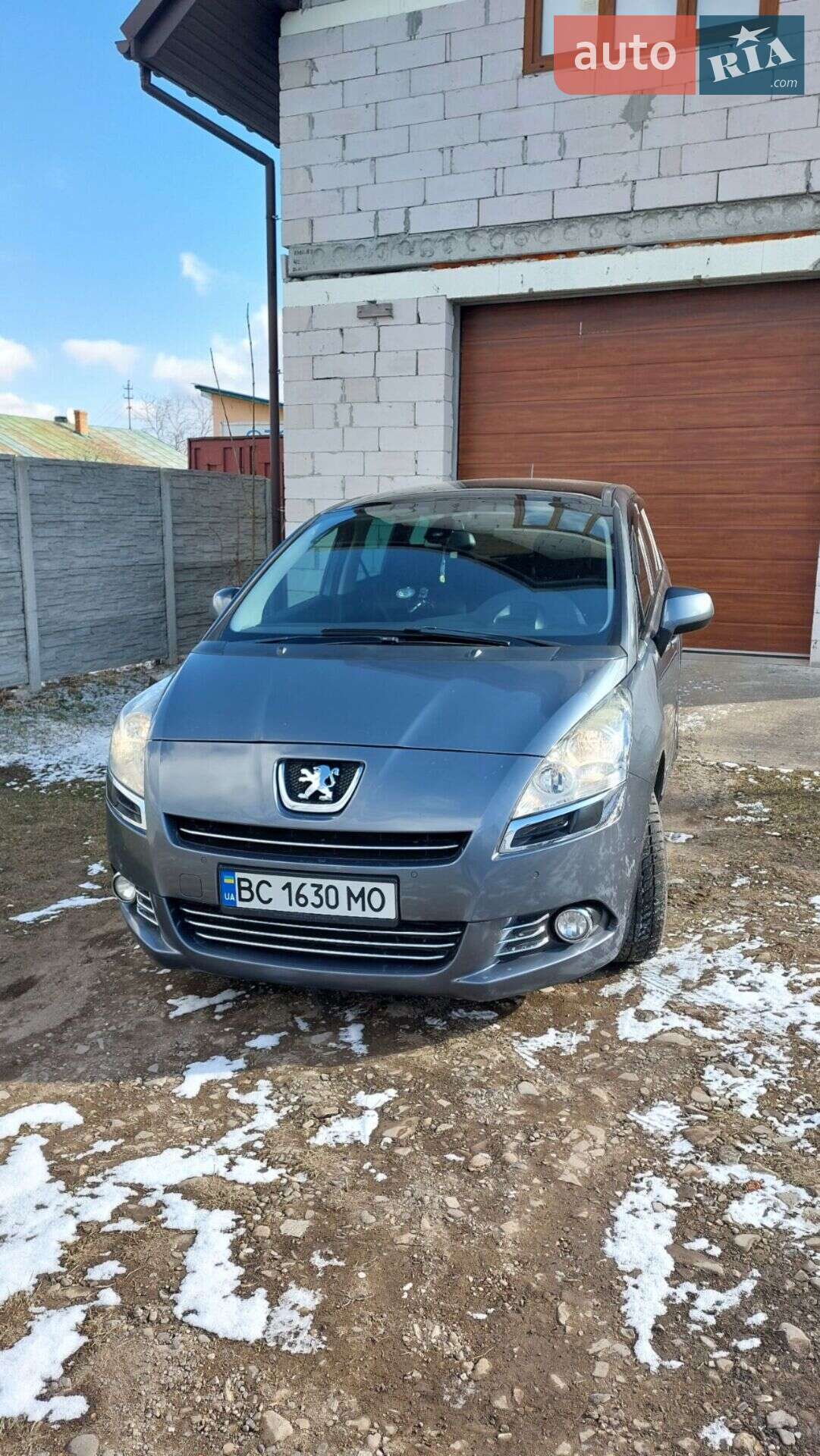 Peugeot 5008 2011 VIN VF30ARHE8BS242844 фото оголошення 2 з 15