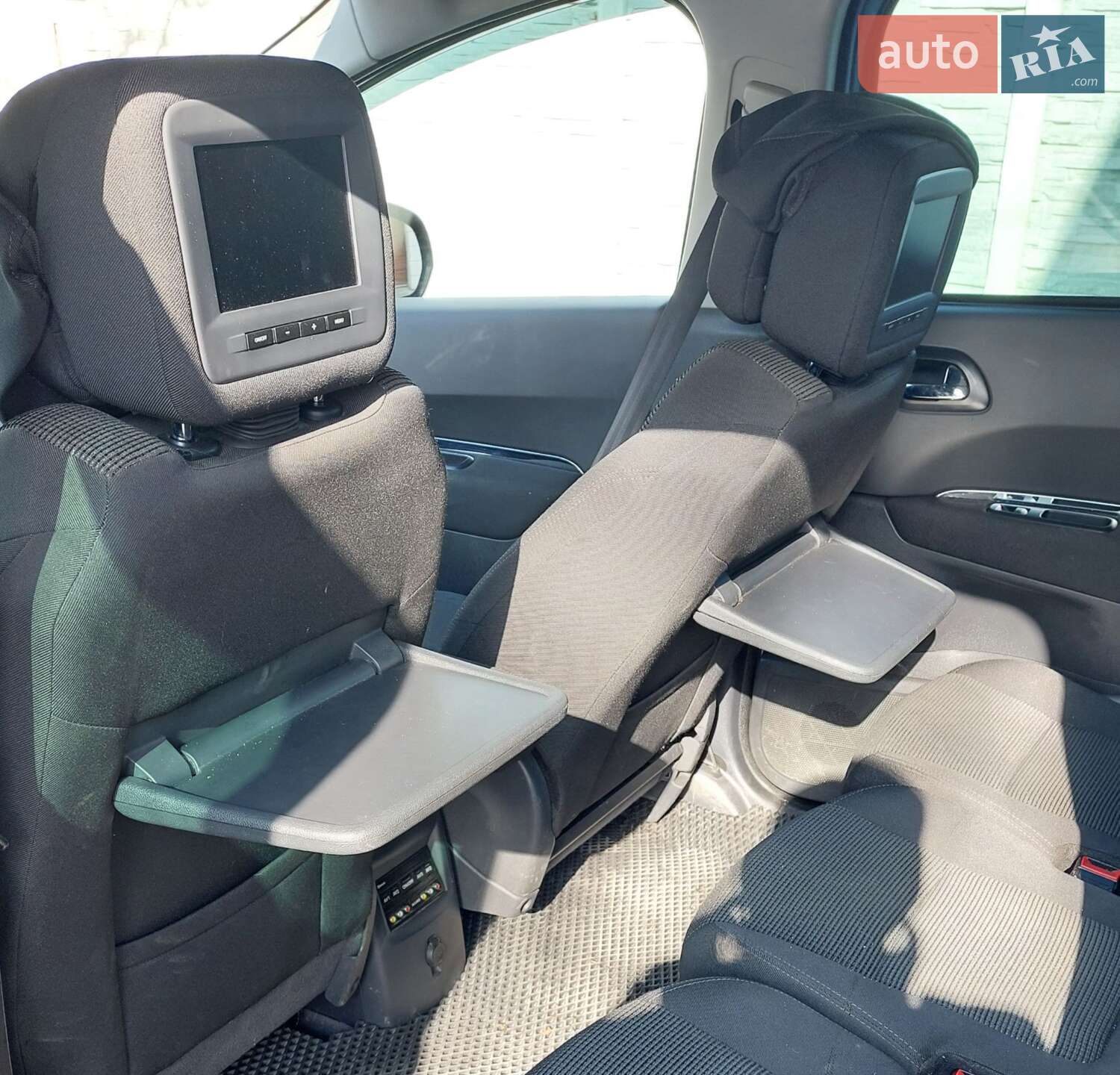 Peugeot 5008 2011 VIN VF30ARHE8BS242844 фото оголошення 5 з 15