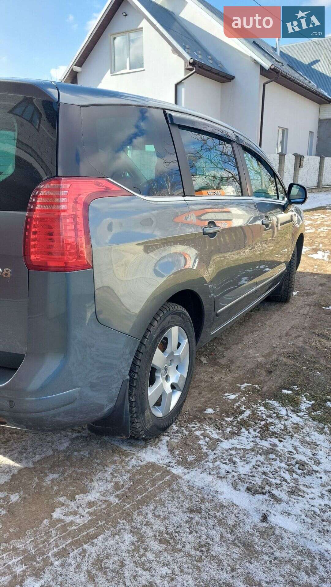 Peugeot 5008 2011 VIN VF30ARHE8BS242844 фото оголошення 8 з 15