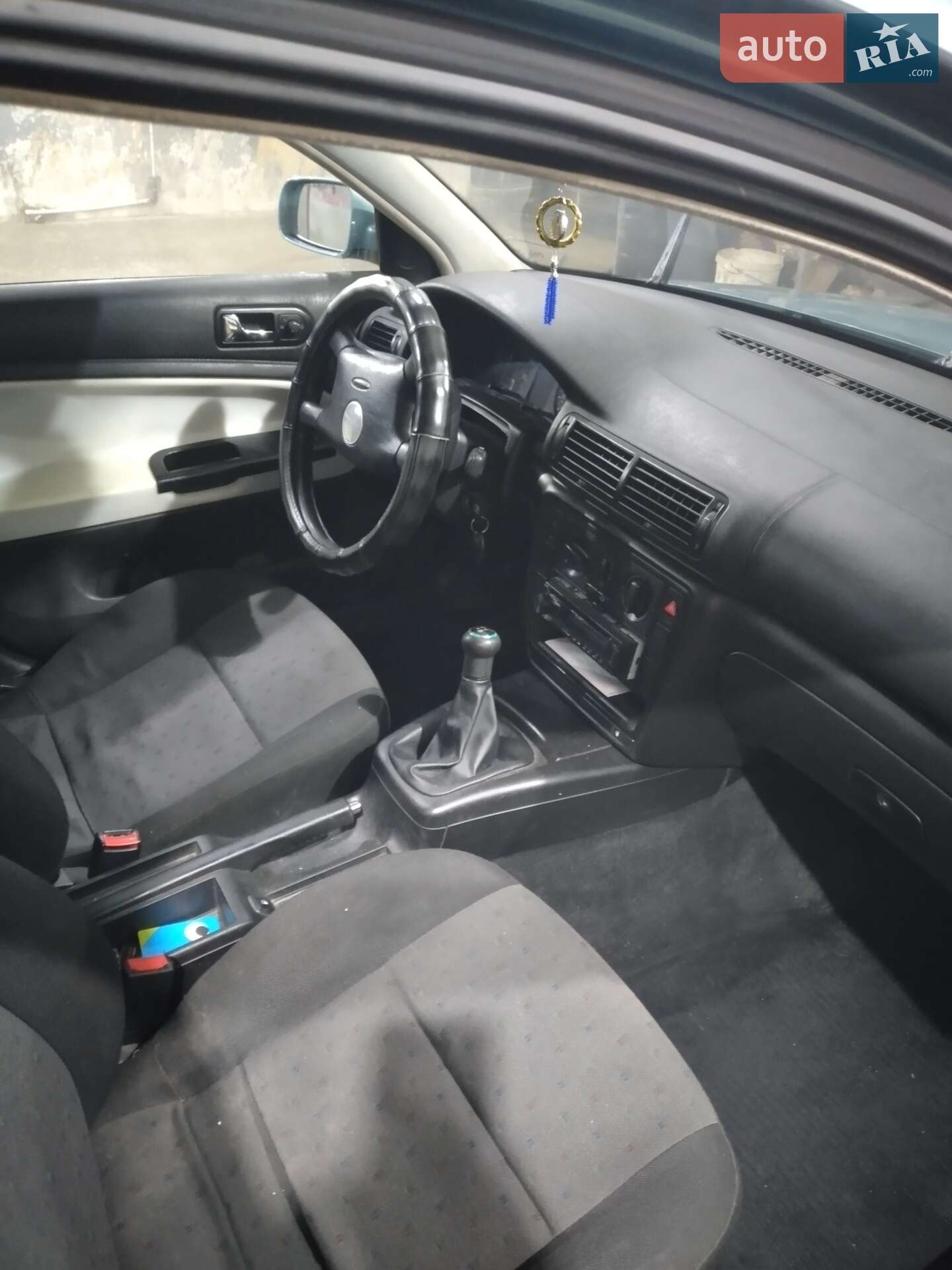 Volkswagen Passat 1998 VIN WVWZZZ3BZXE123253 фото оголошення 9 з 16