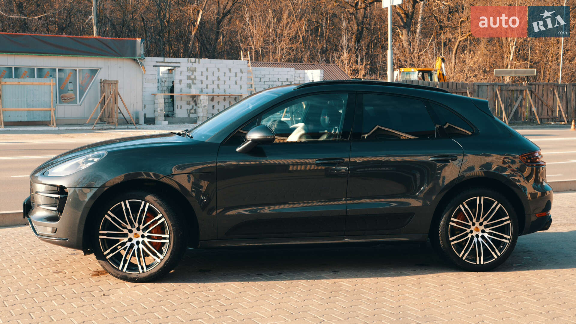 Porsche Macan 2016 VIN WP1ZZZ95ZHLB70432 фото оголошення 2 з 20