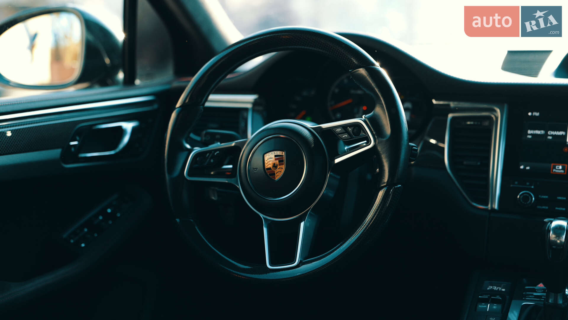 Porsche Macan 2016 VIN WP1ZZZ95ZHLB70432 фото оголошення 20 з 20