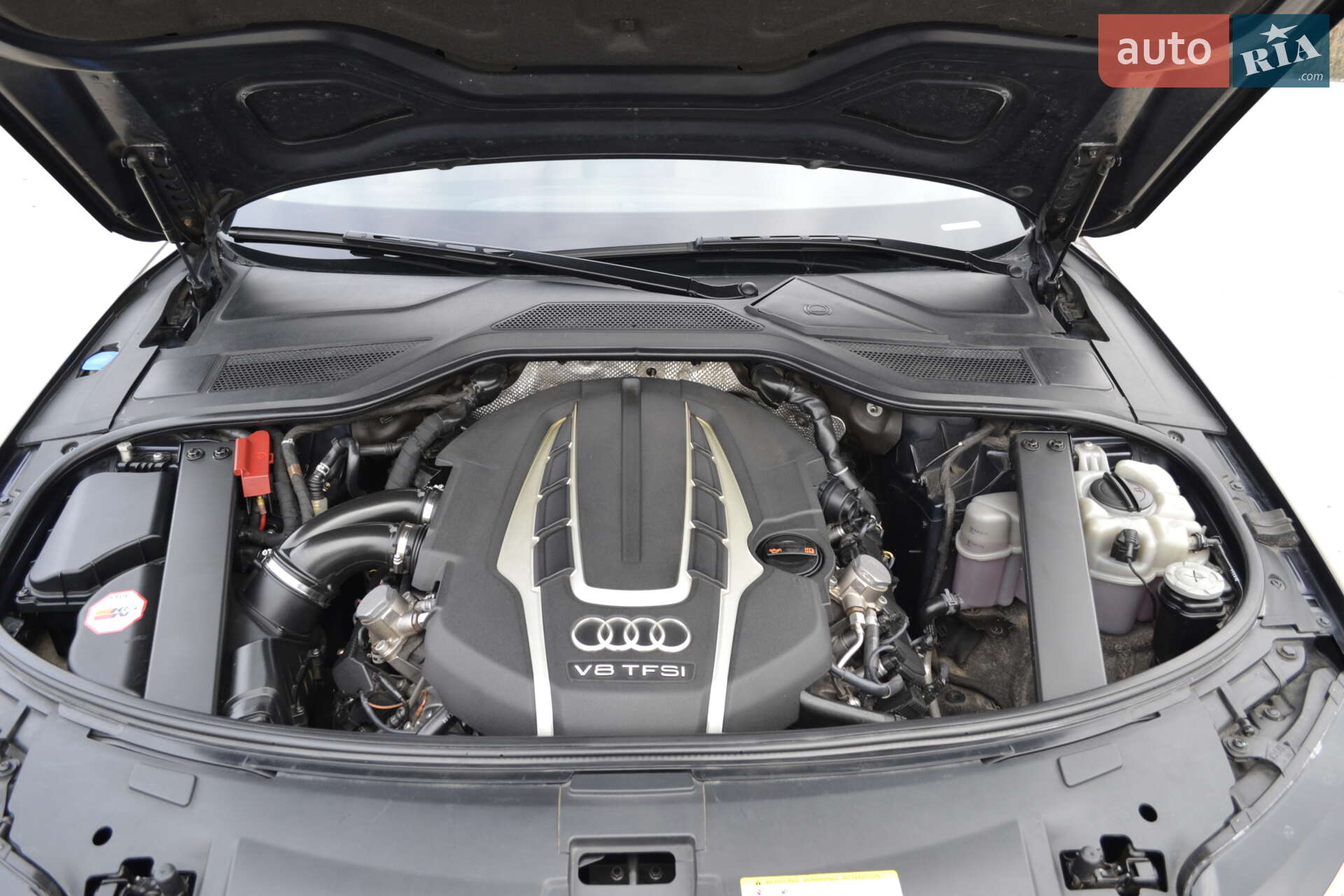 Audi A8 2013 VIN WAUR2AFD6DN026576 фото оголошення 31 з 38
