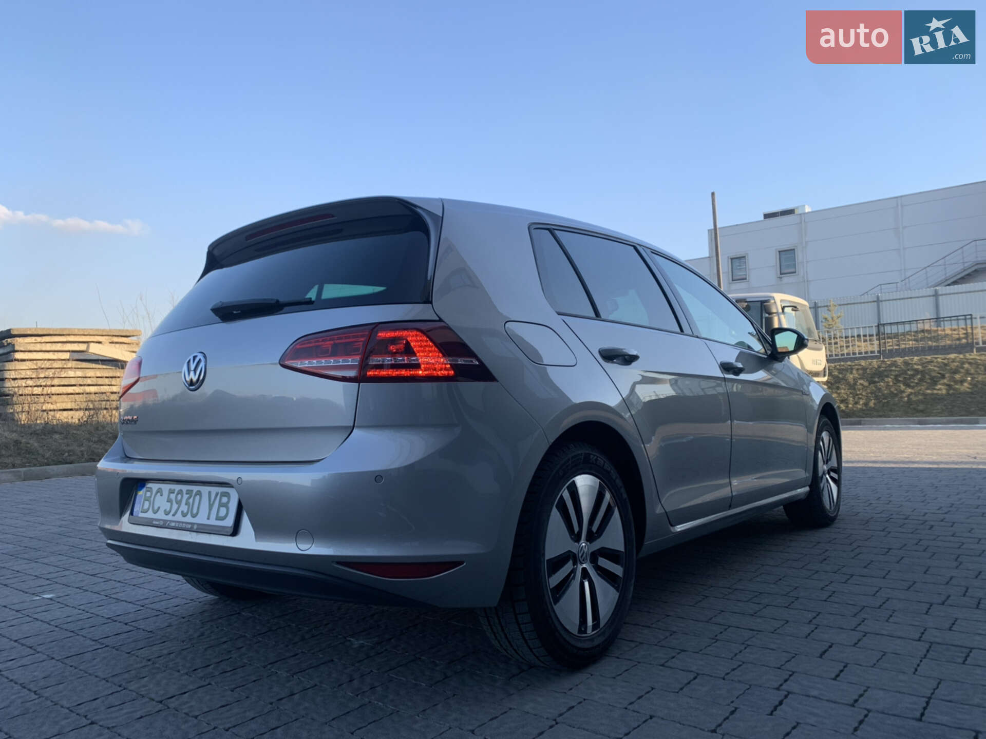 Volkswagen e-Golf 2014 VIN WVWZZZAUZFW905813 фото оголошення 16 з 42