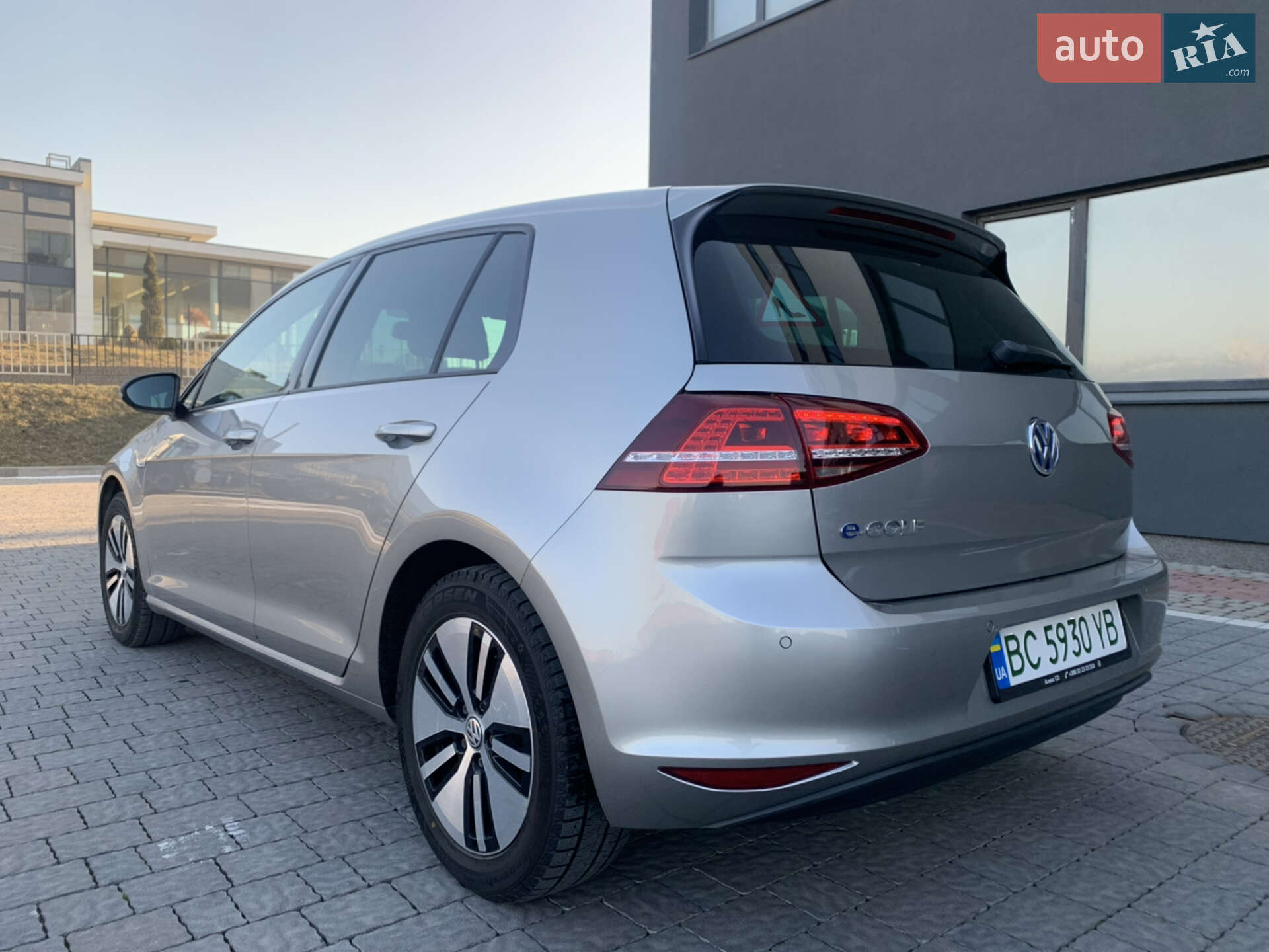 Volkswagen e-Golf 2014 VIN WVWZZZAUZFW905813 фото оголошення 18 з 42
