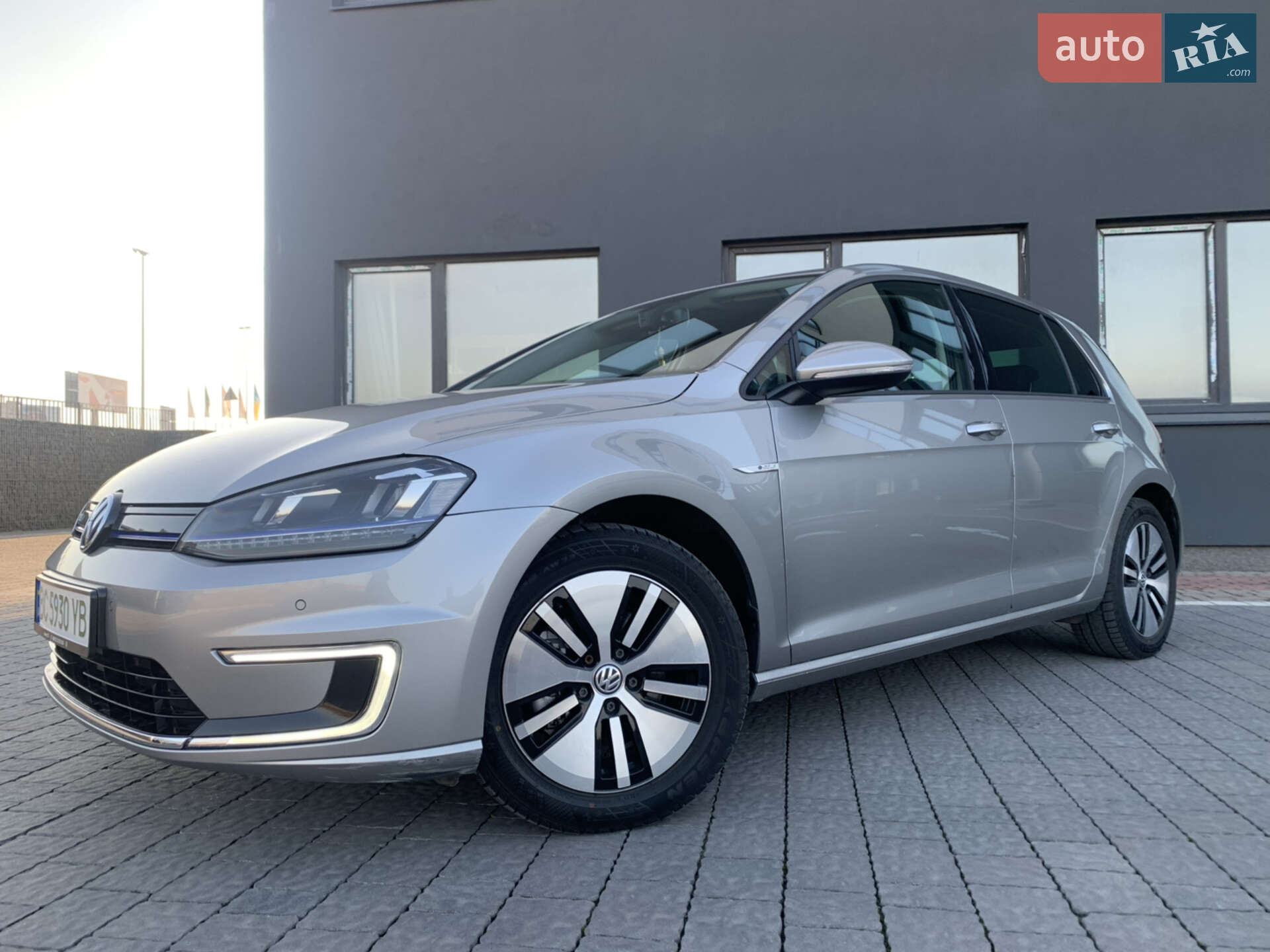 Volkswagen e-Golf 2014 VIN WVWZZZAUZFW905813 фото оголошення 22 з 42