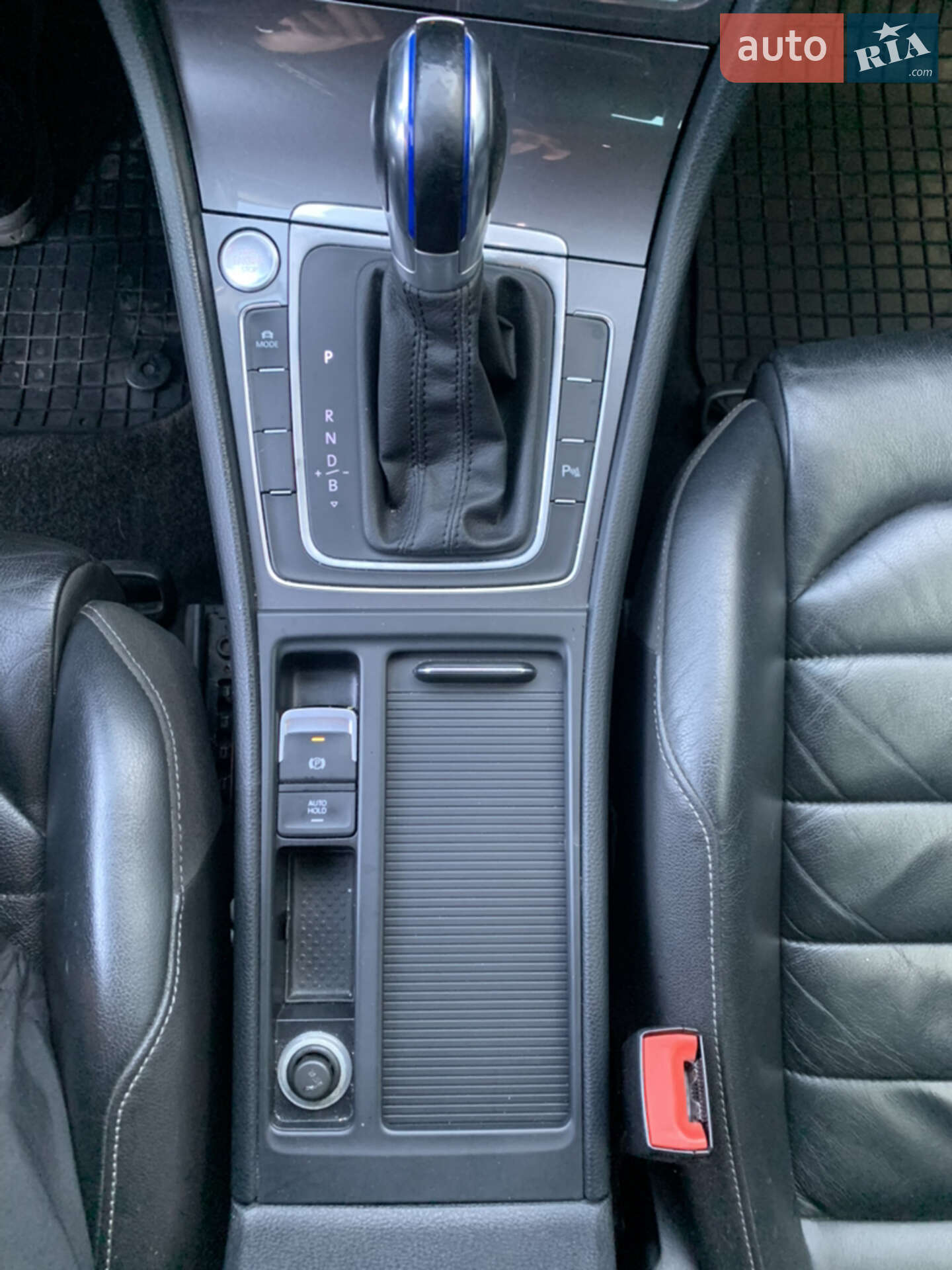 Volkswagen e-Golf 2014 VIN WVWZZZAUZFW905813 фото оголошення 26 з 42