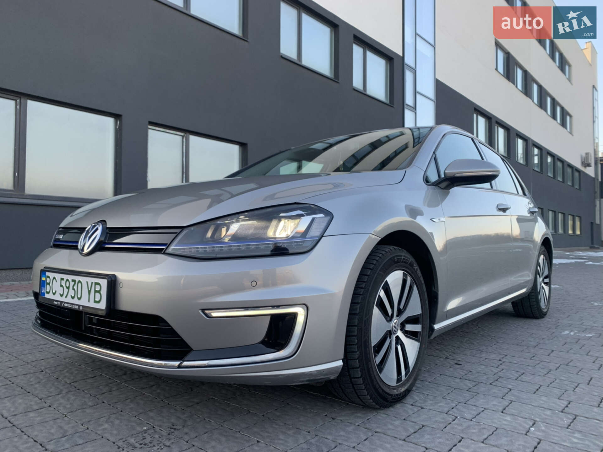Volkswagen e-Golf 2014 VIN WVWZZZAUZFW905813 фото оголошення 40 з 42