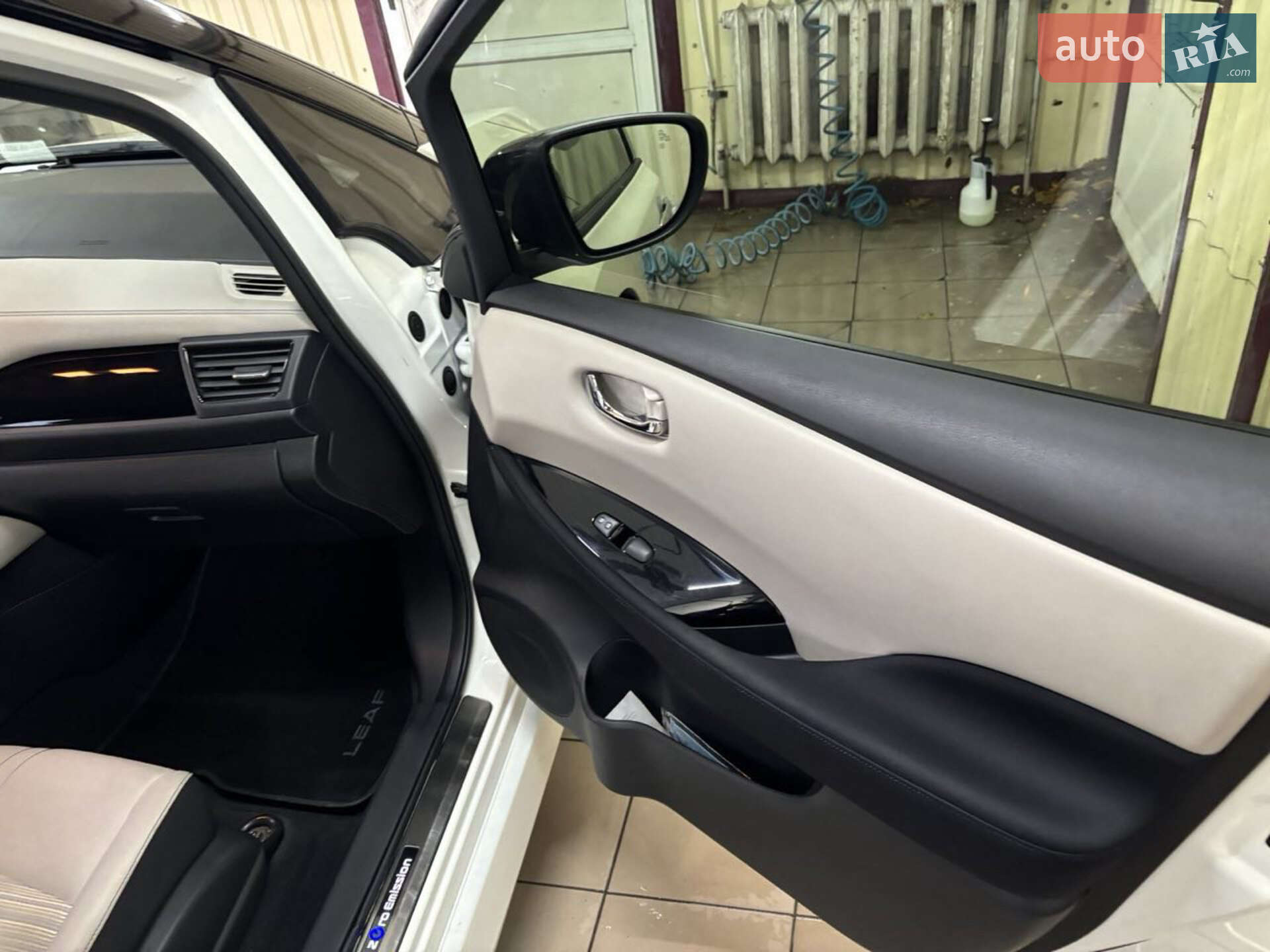 Nissan Leaf 2021 VIN SJNFAAZE1U0130271 фото оголошення 24 з 25