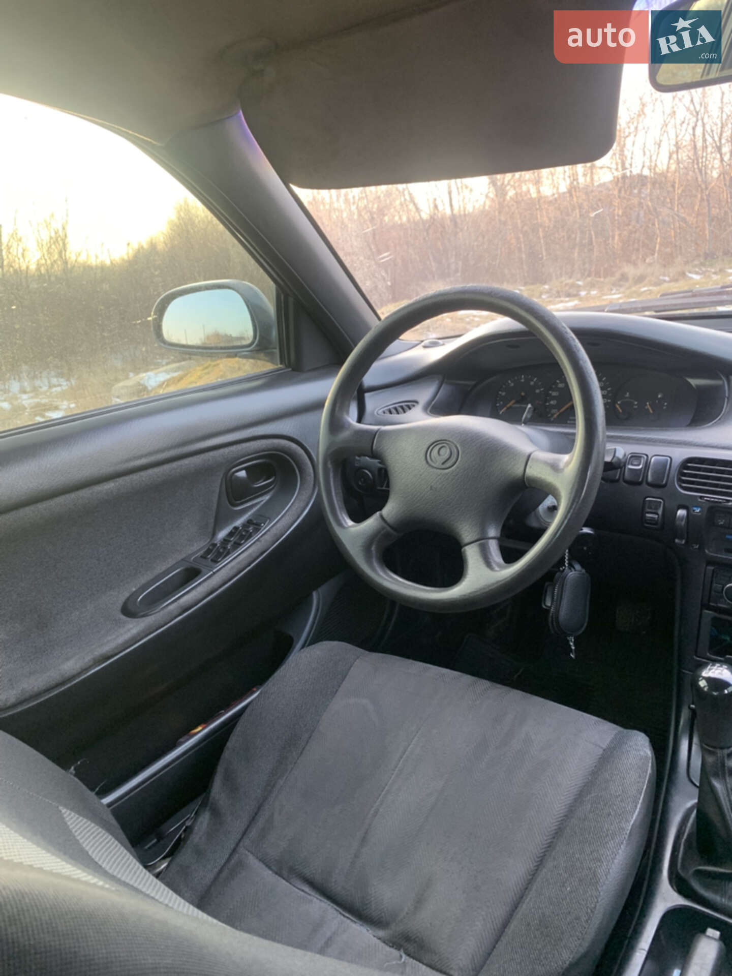 Mazda 626 1994 VIN JMZGE12B201408498 фото оголошення 2 з 8